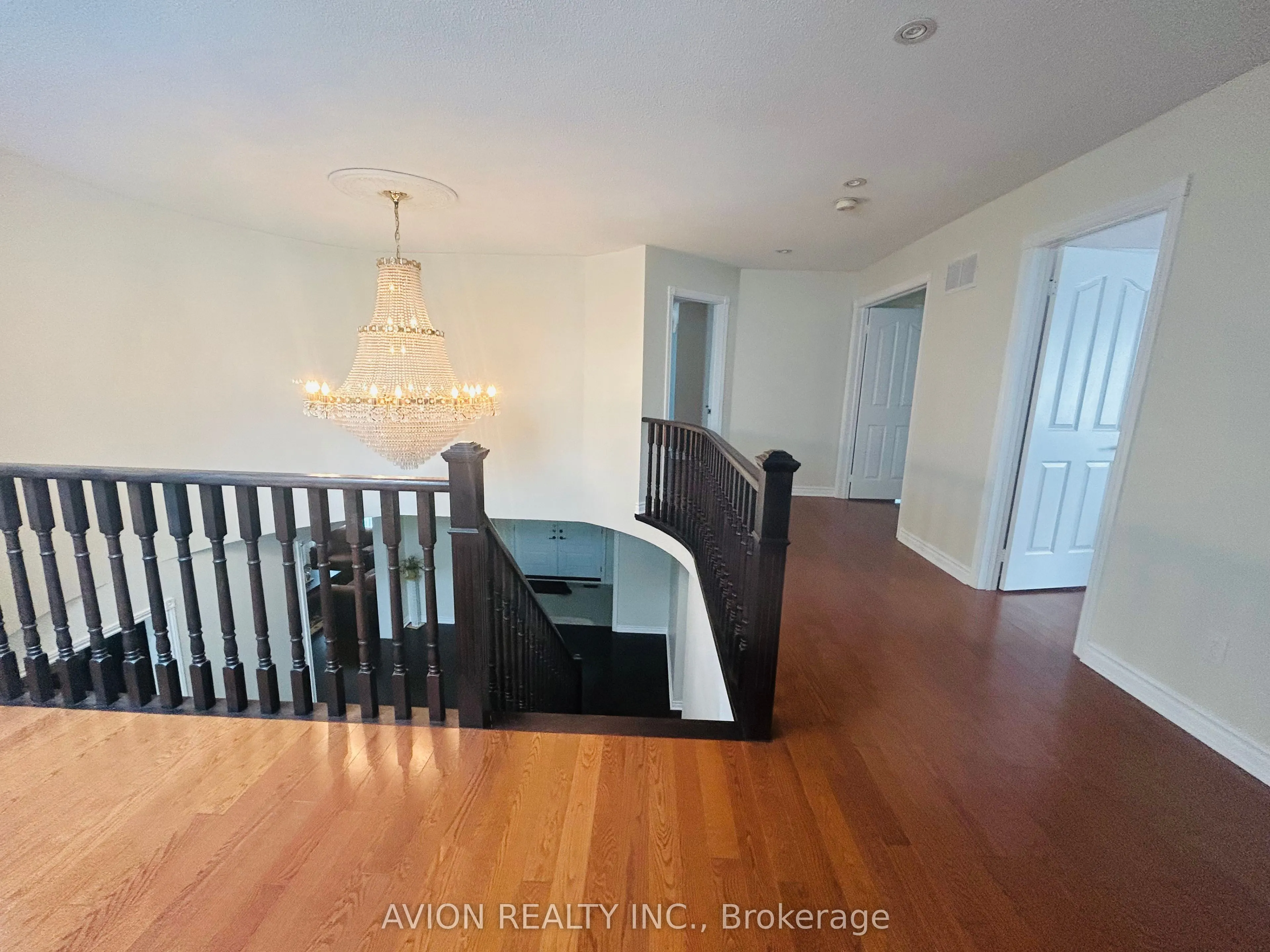 439 Weldrick Road E