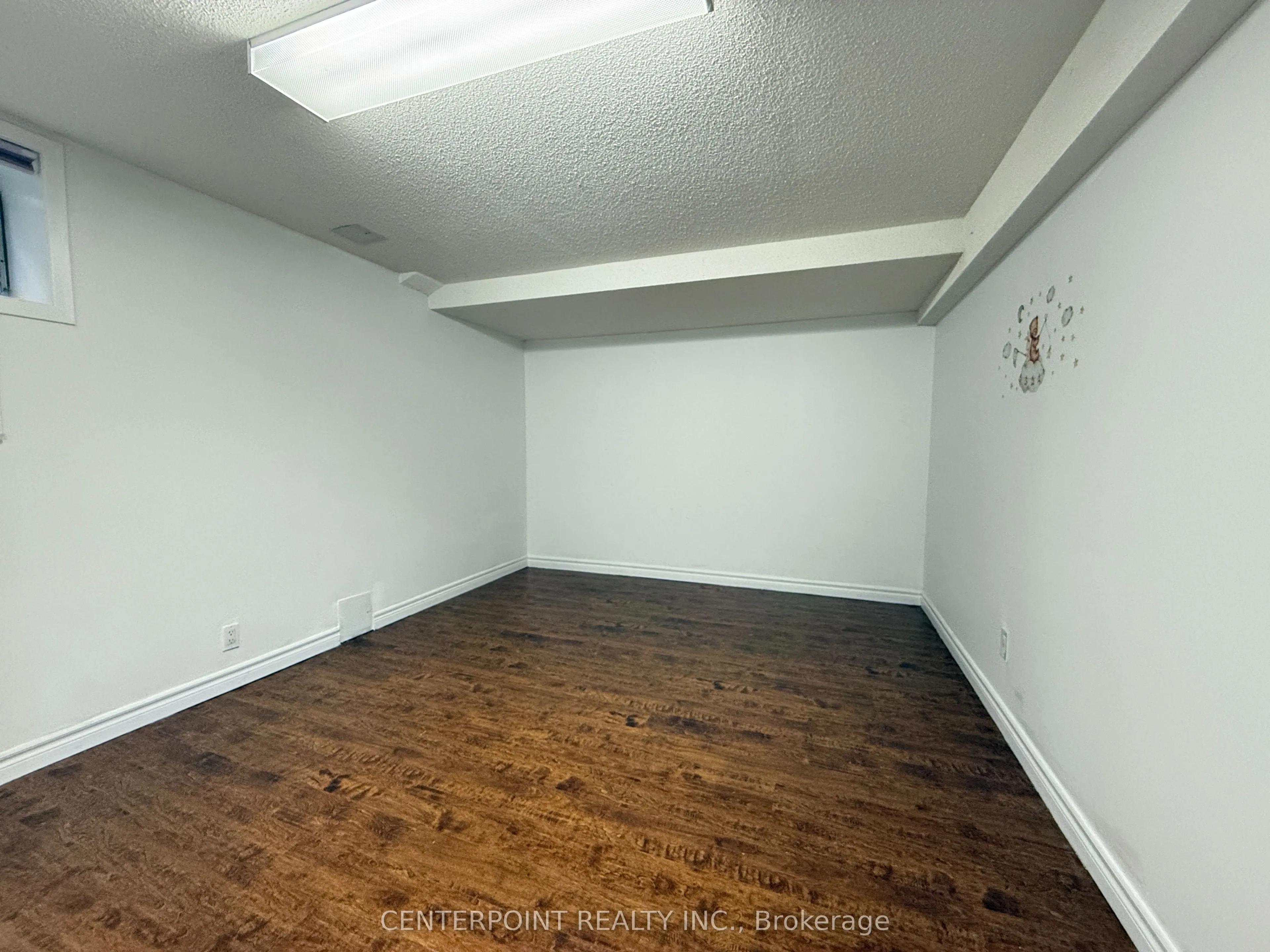 585 Village Parkway