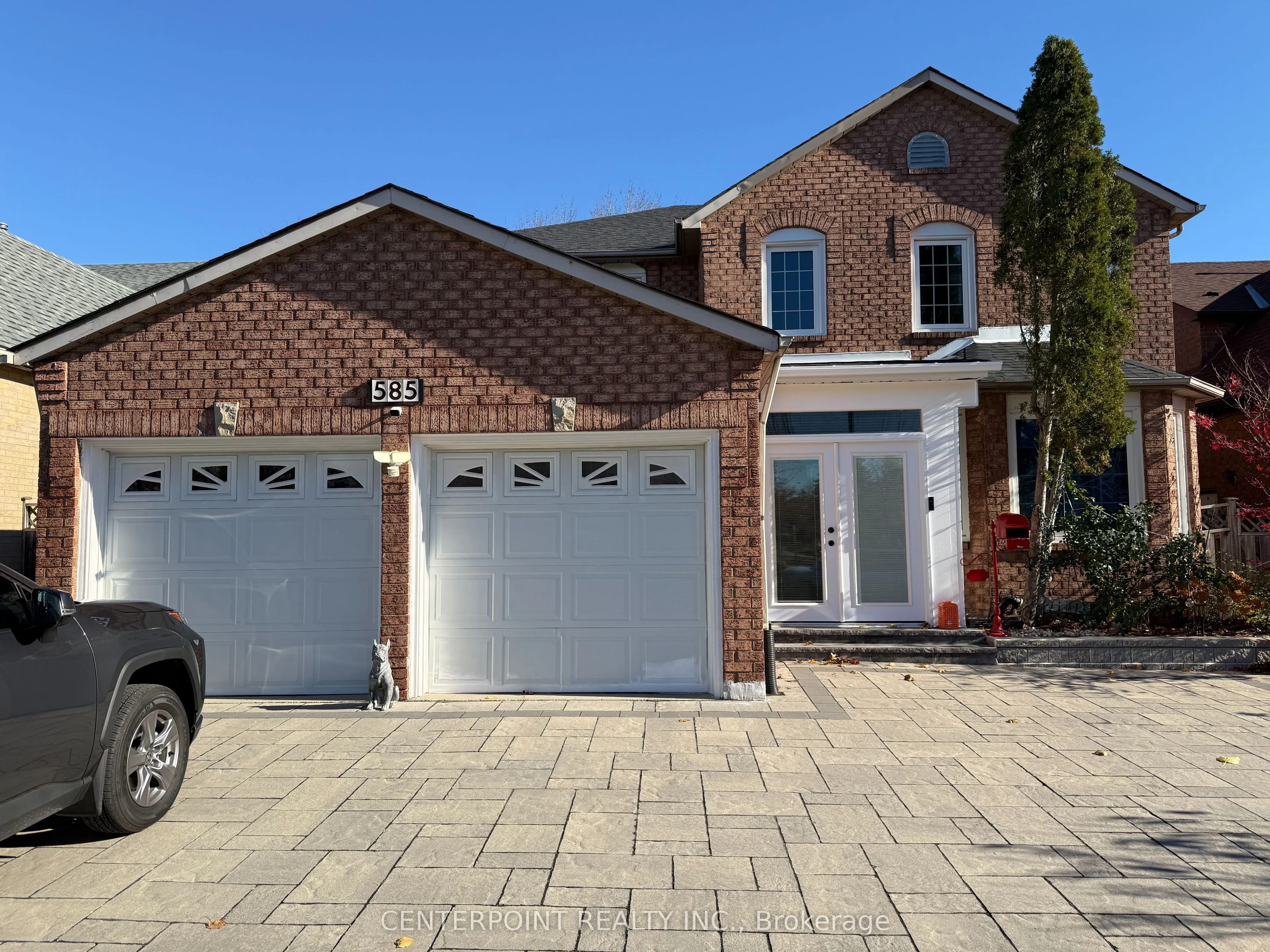 585 Village Parkway