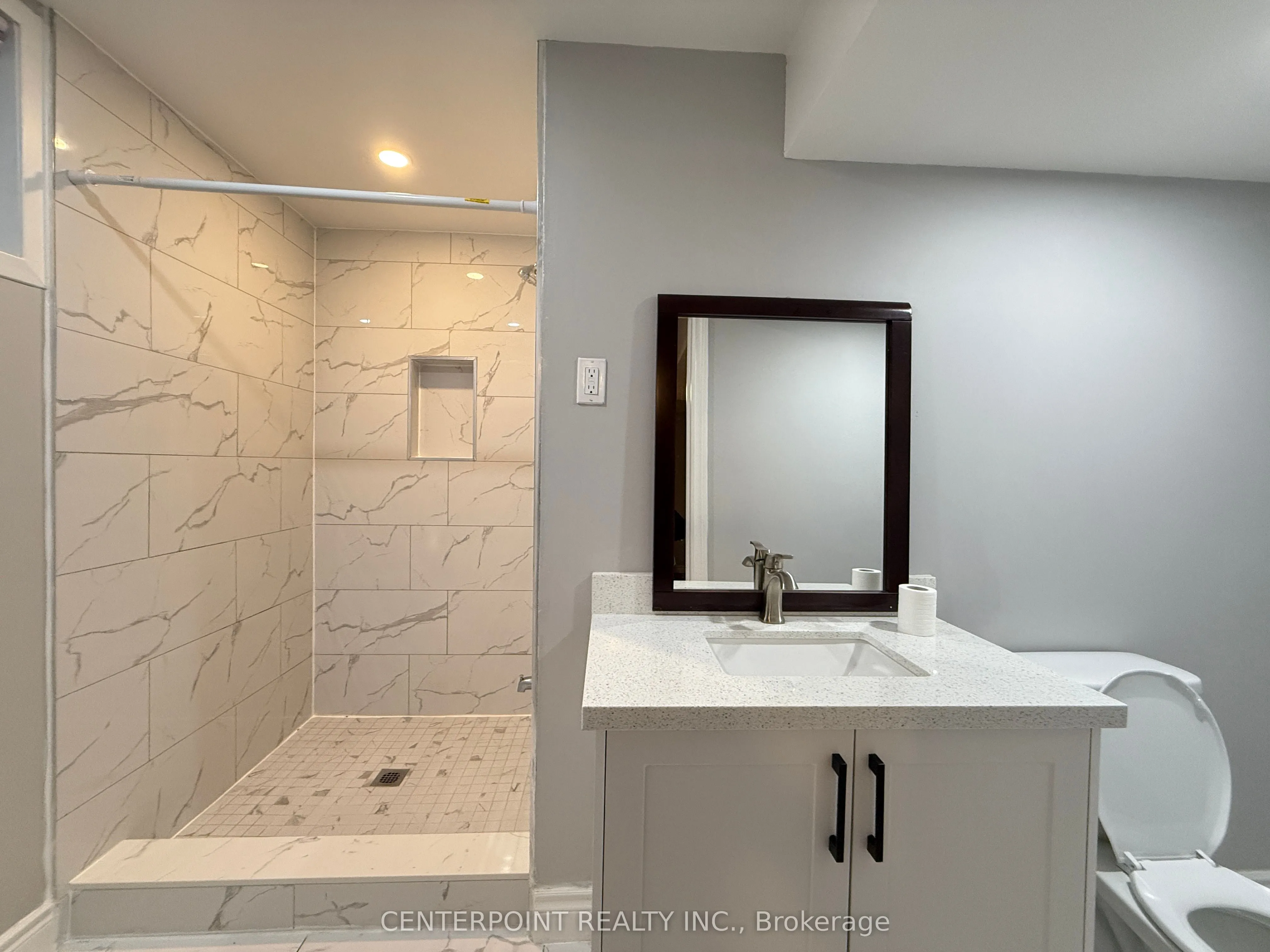 585 Village Parkway