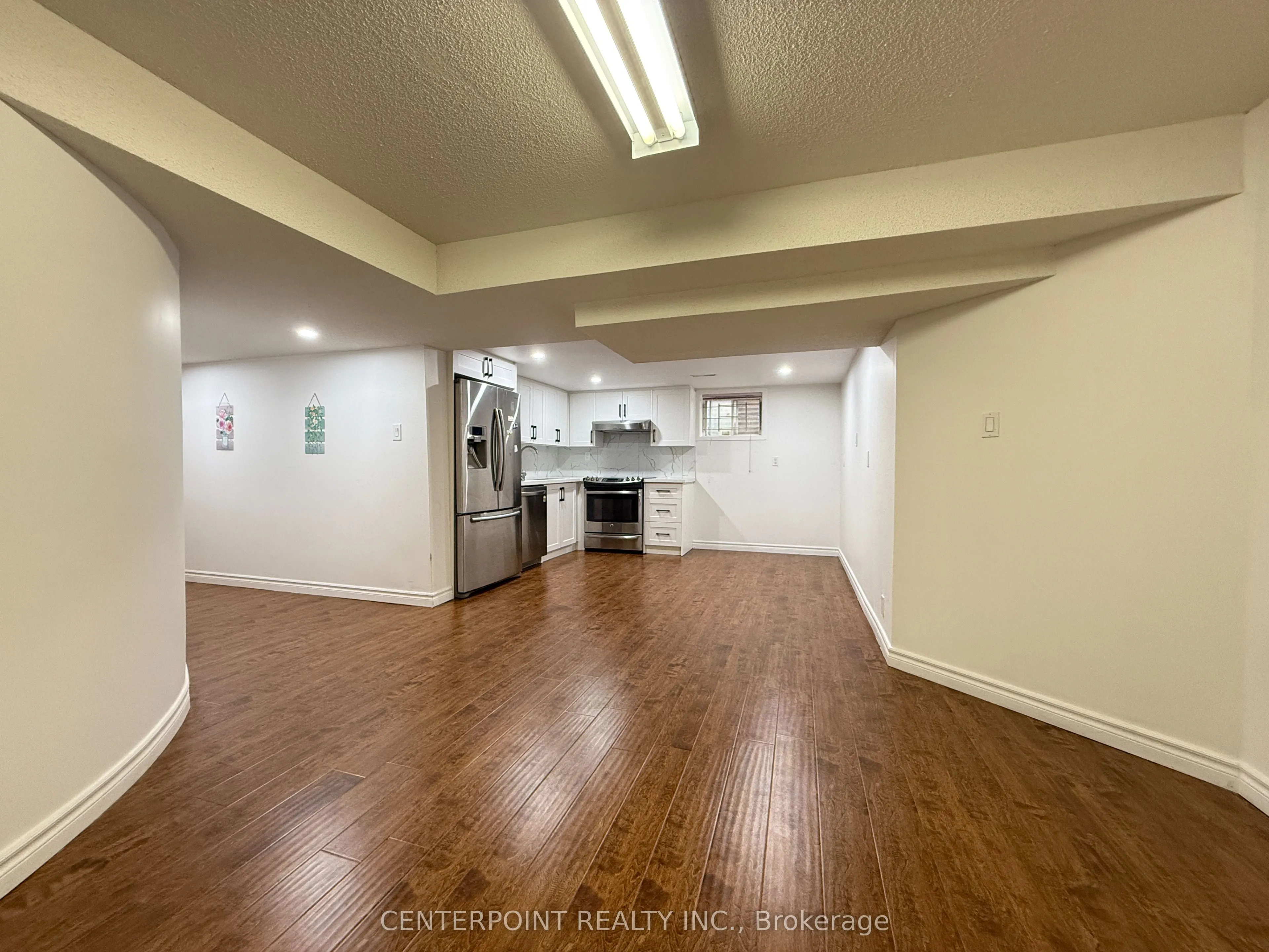 585 Village Parkway