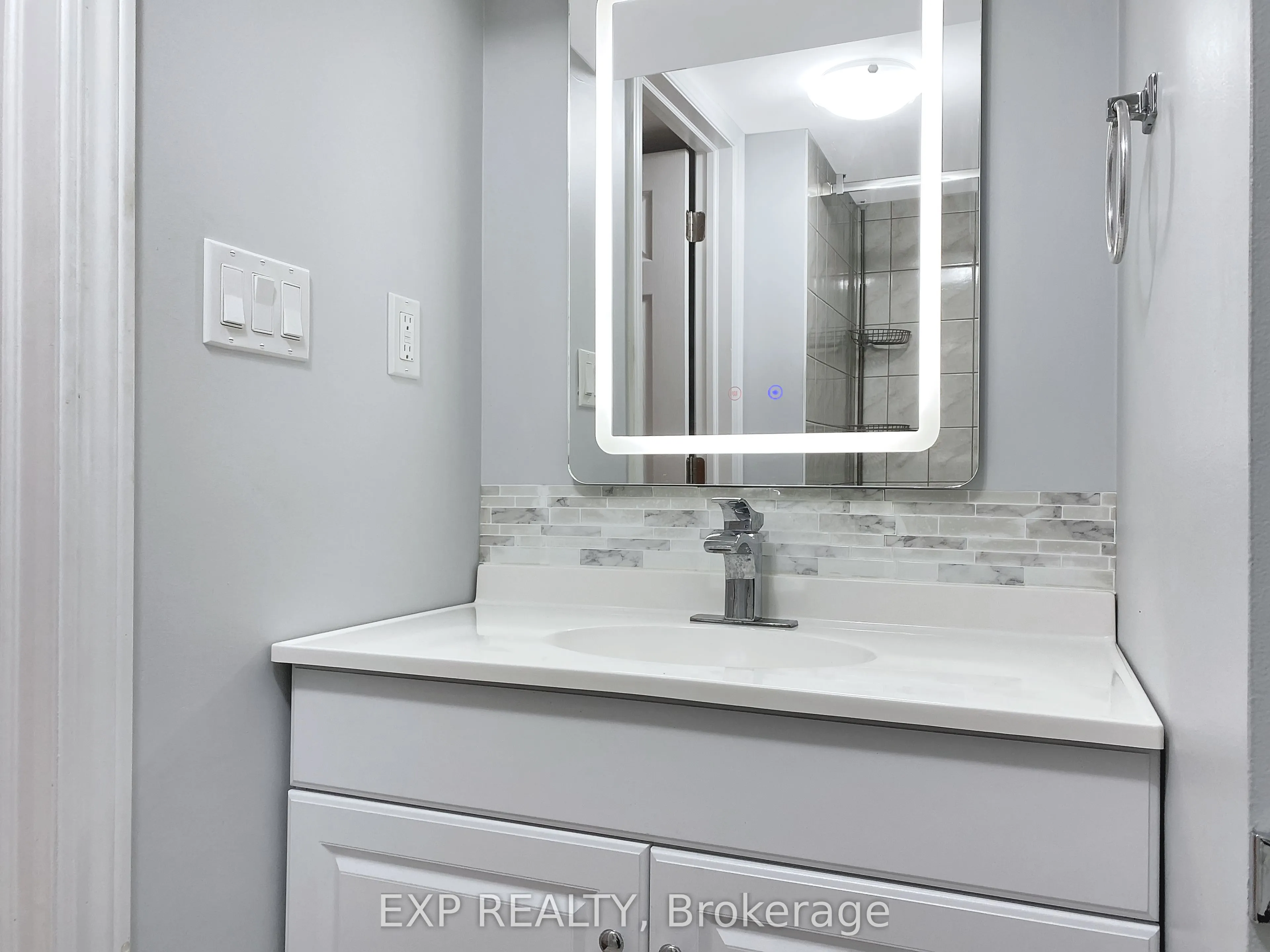 66 Walter Avenue, #Lower