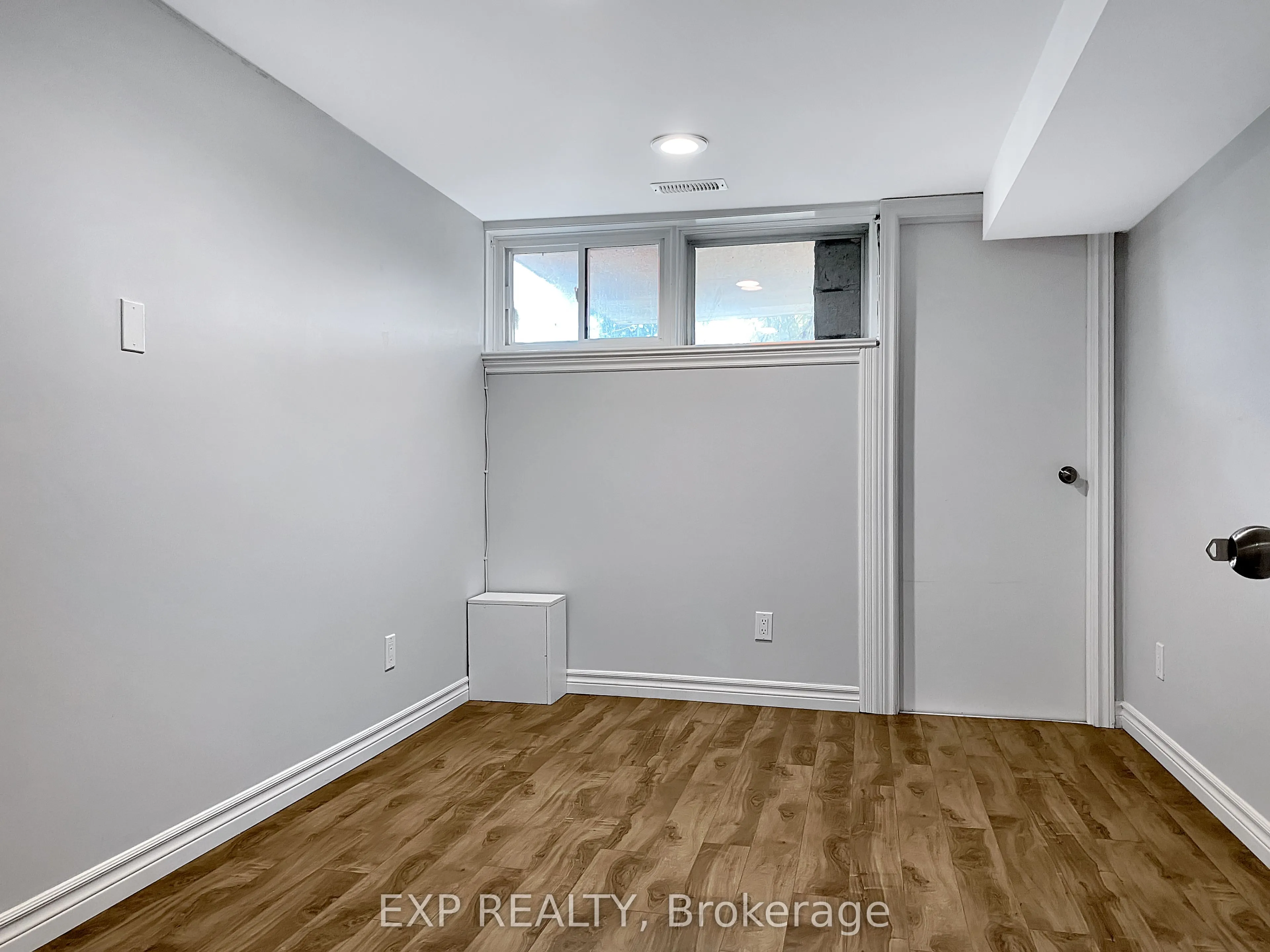 66 Walter Avenue, #Lower