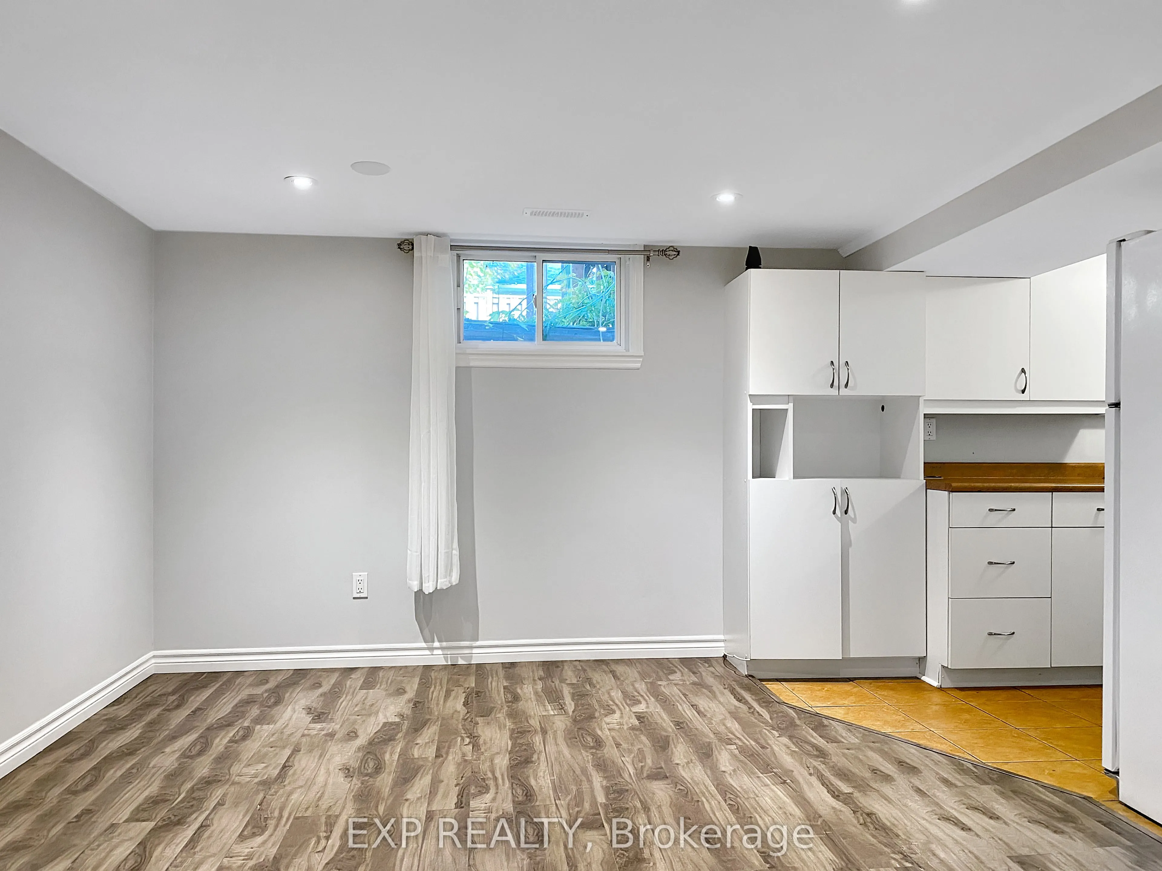 66 Walter Avenue, #Lower