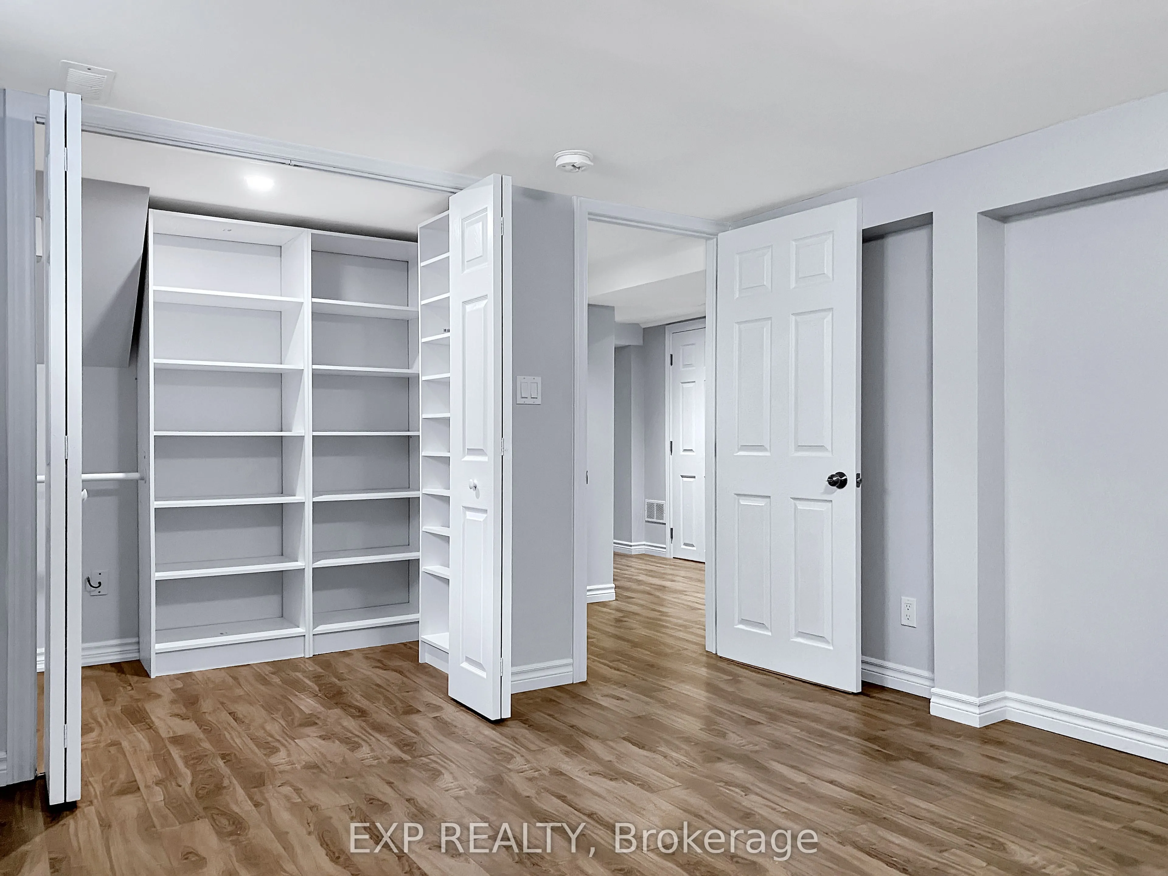 66 Walter Avenue, #Lower