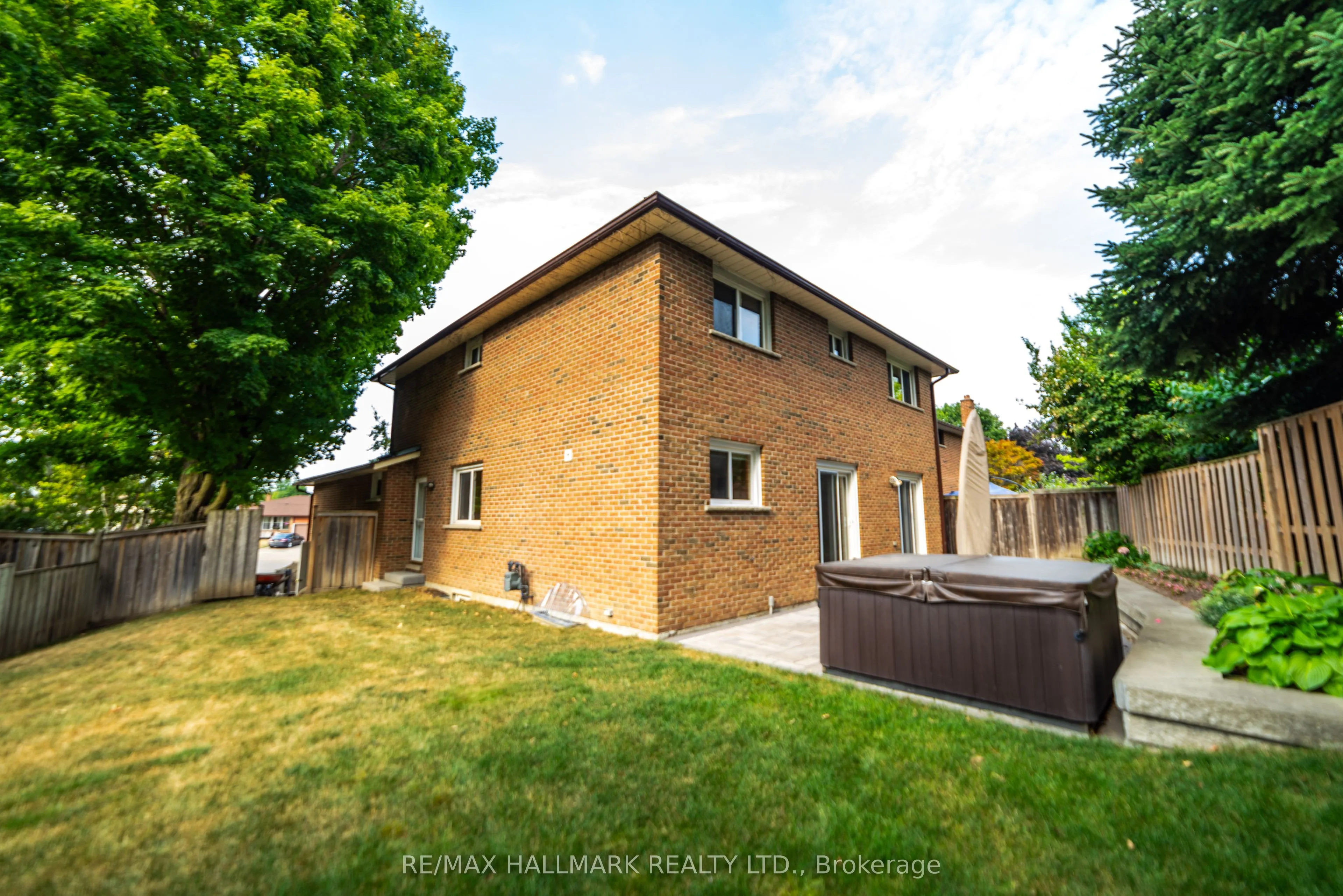 42 Portland Crescent, #Main