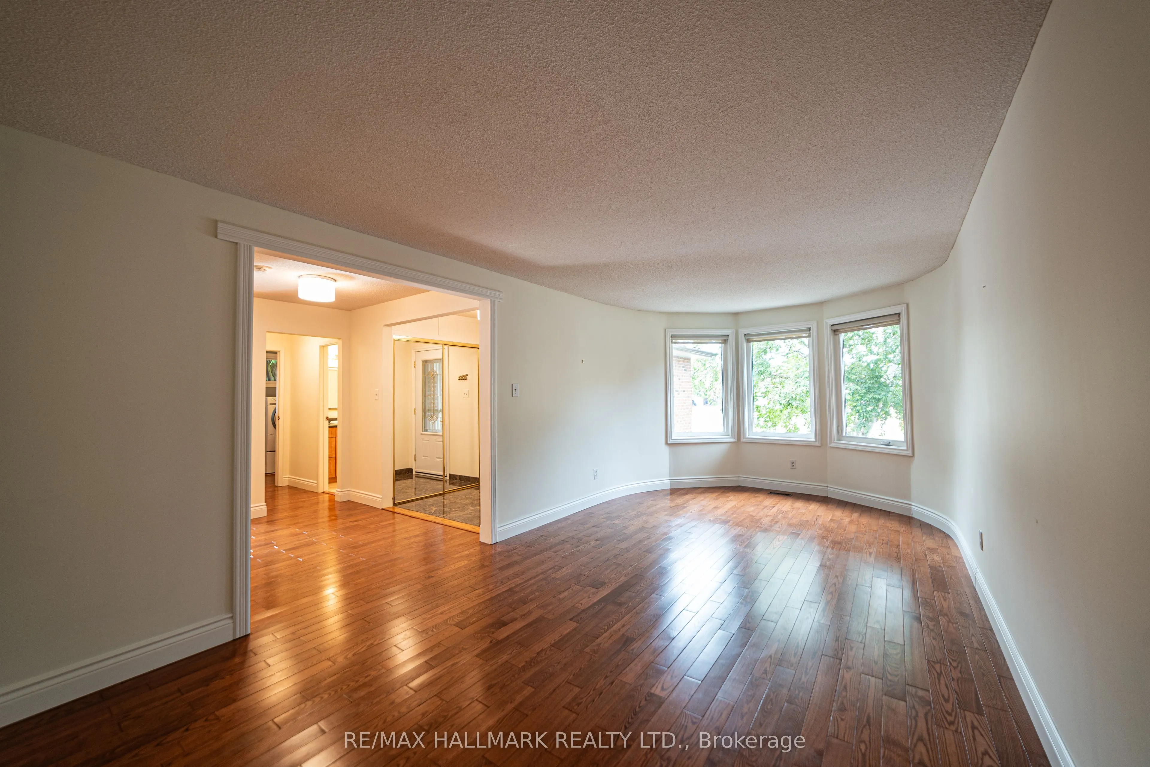 42 Portland Crescent, #Main