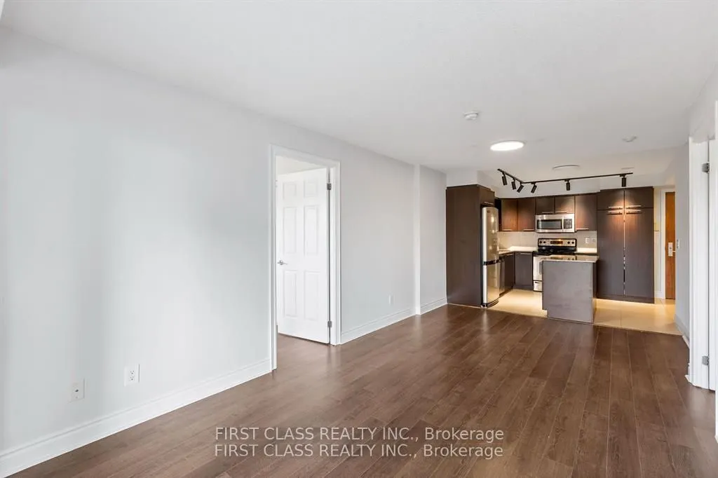 37 Galleria Parkway, #805