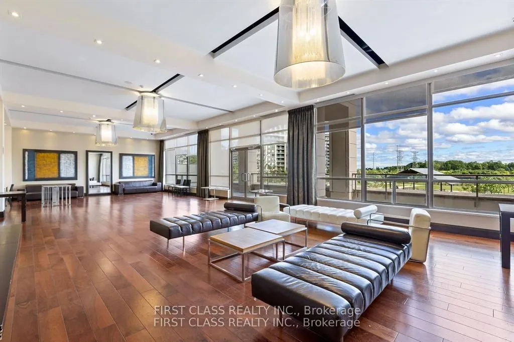 37 Galleria Parkway, #805
