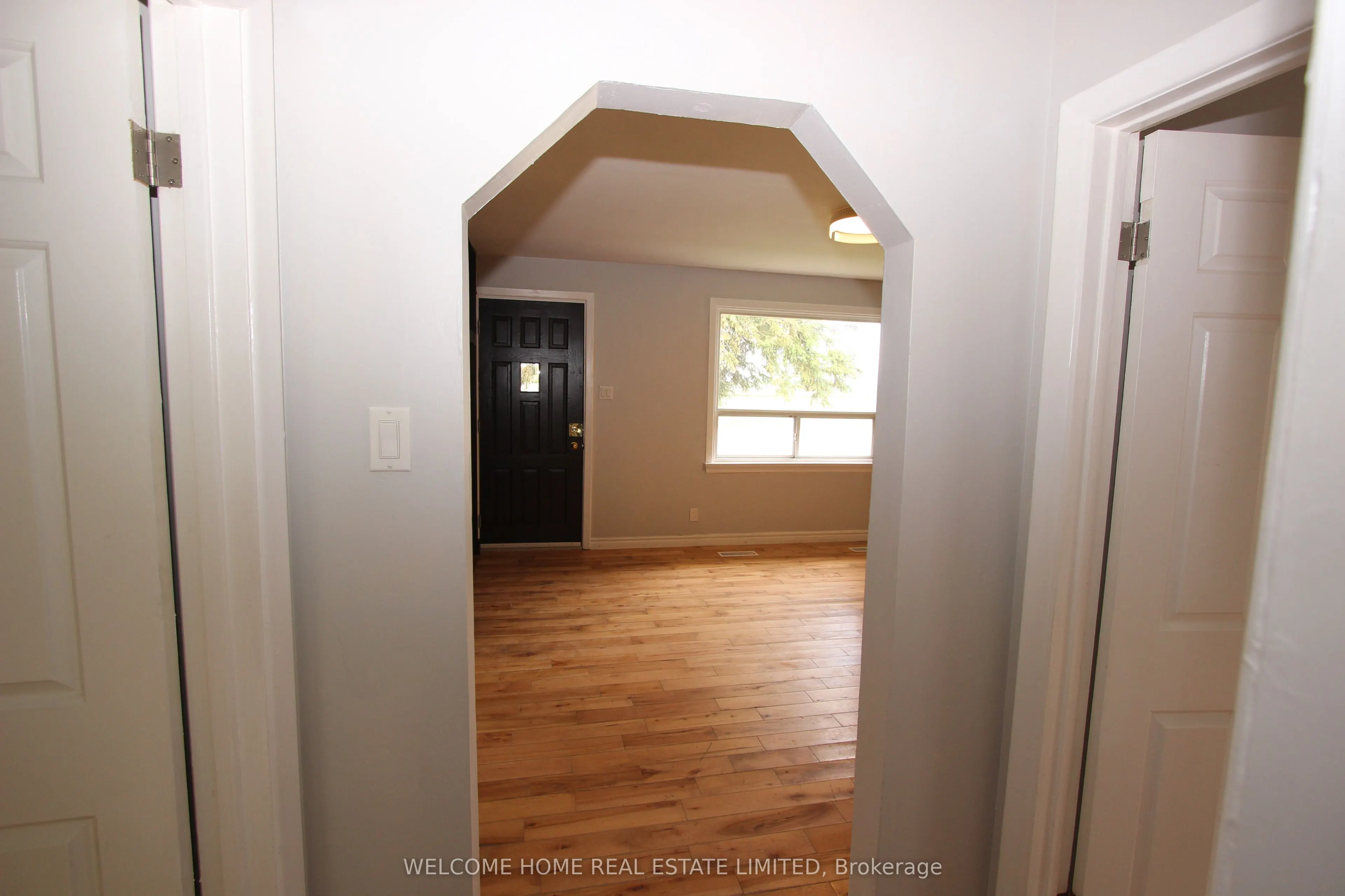 145 King Street N