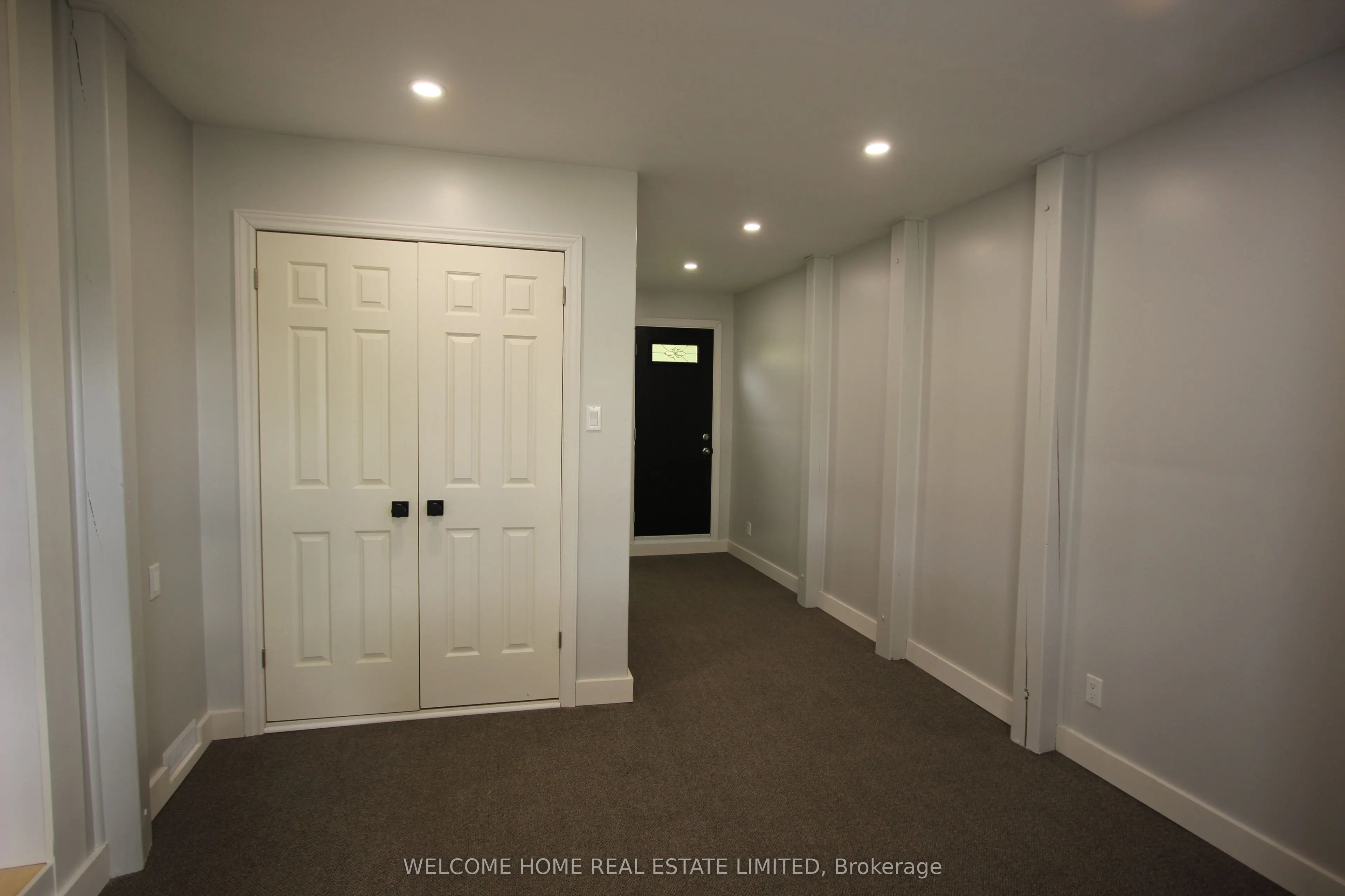 145 King Street N