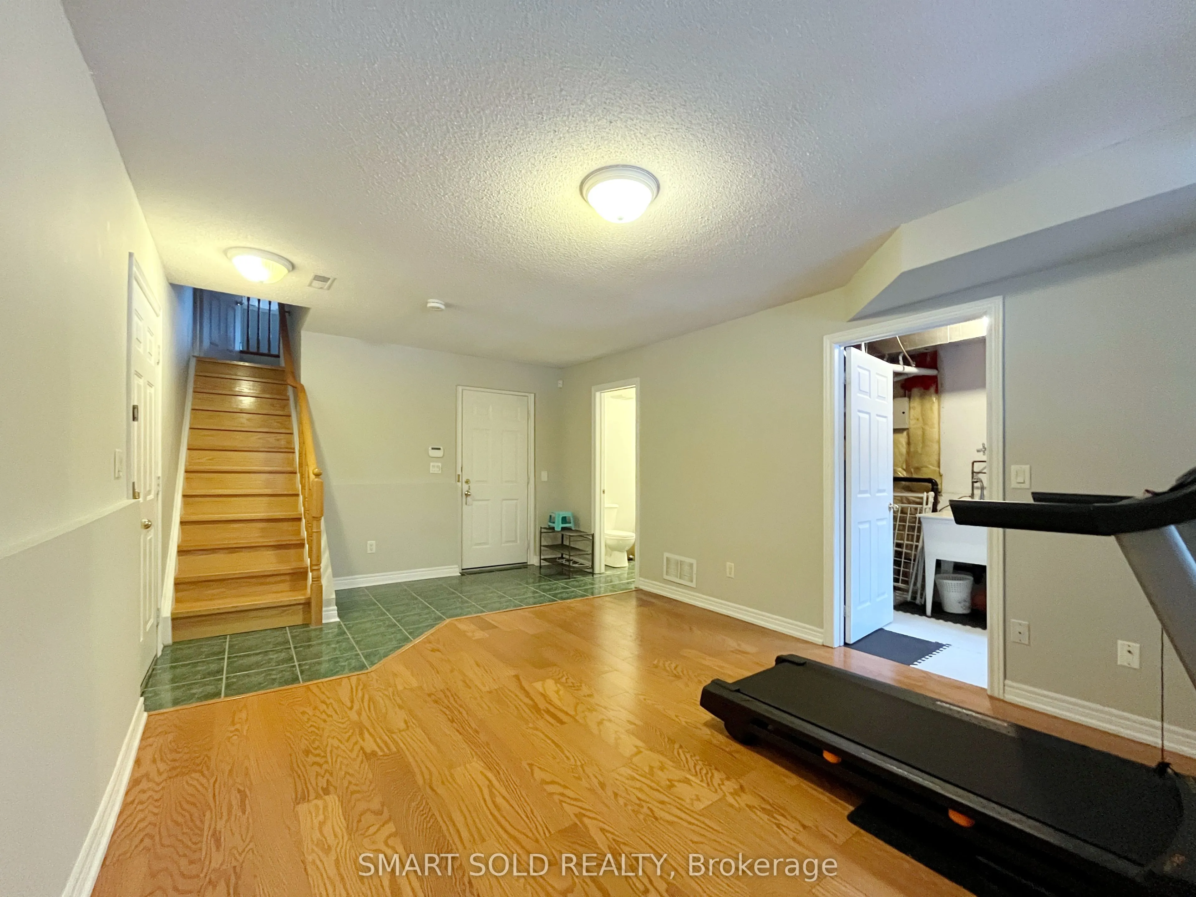16 Crispin Court