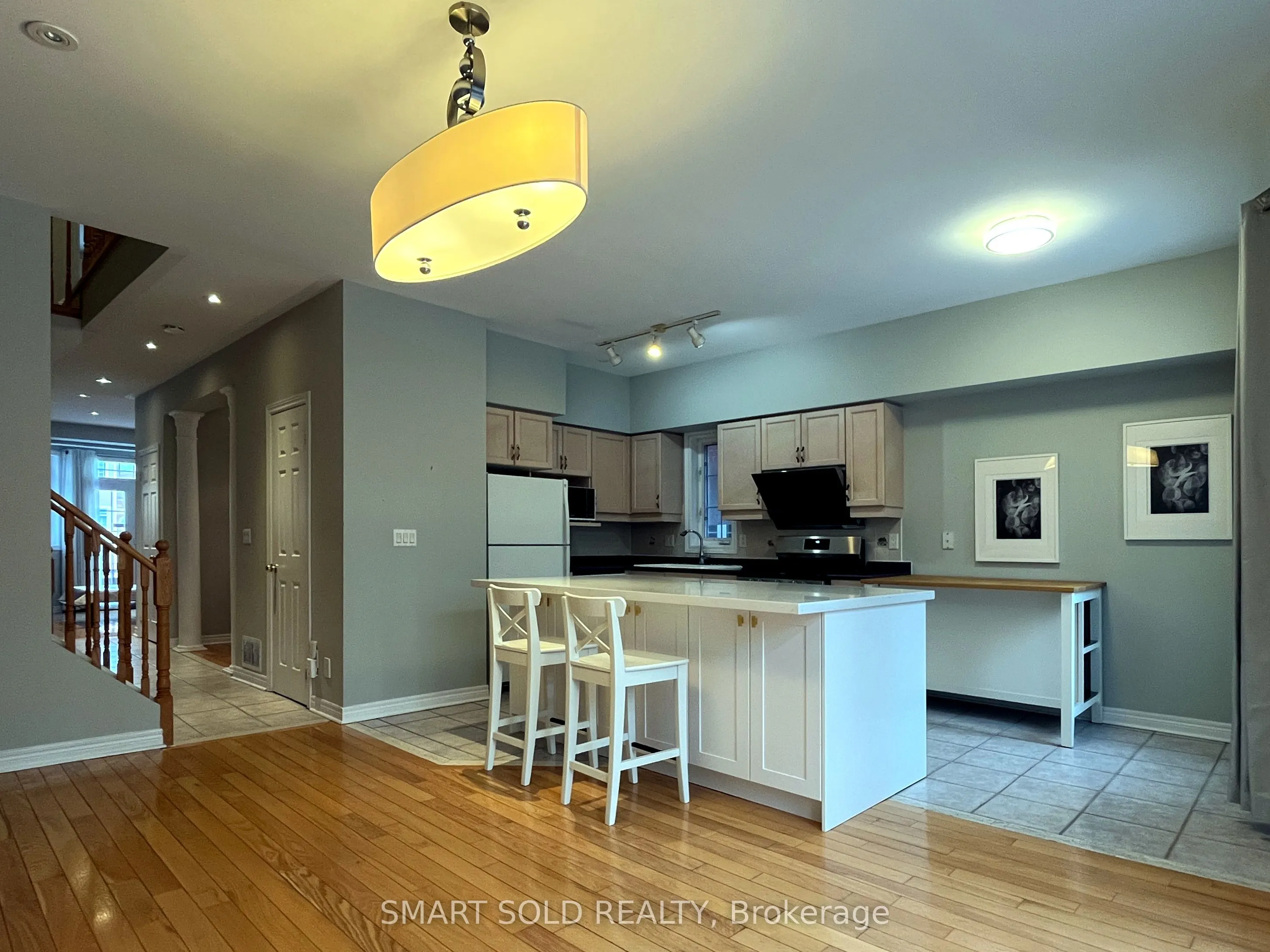 16 Crispin Court