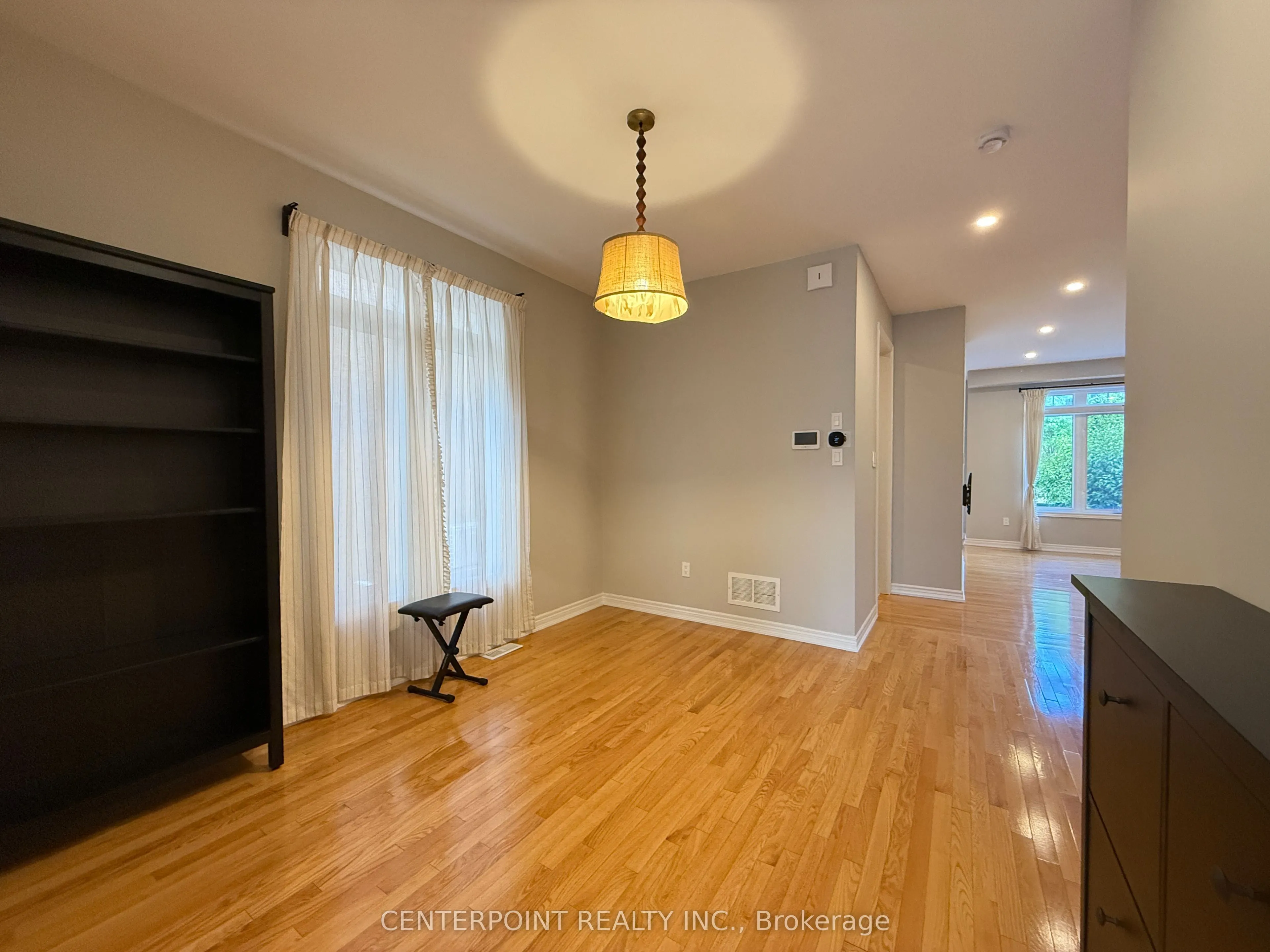 80 Gauguin Avenue