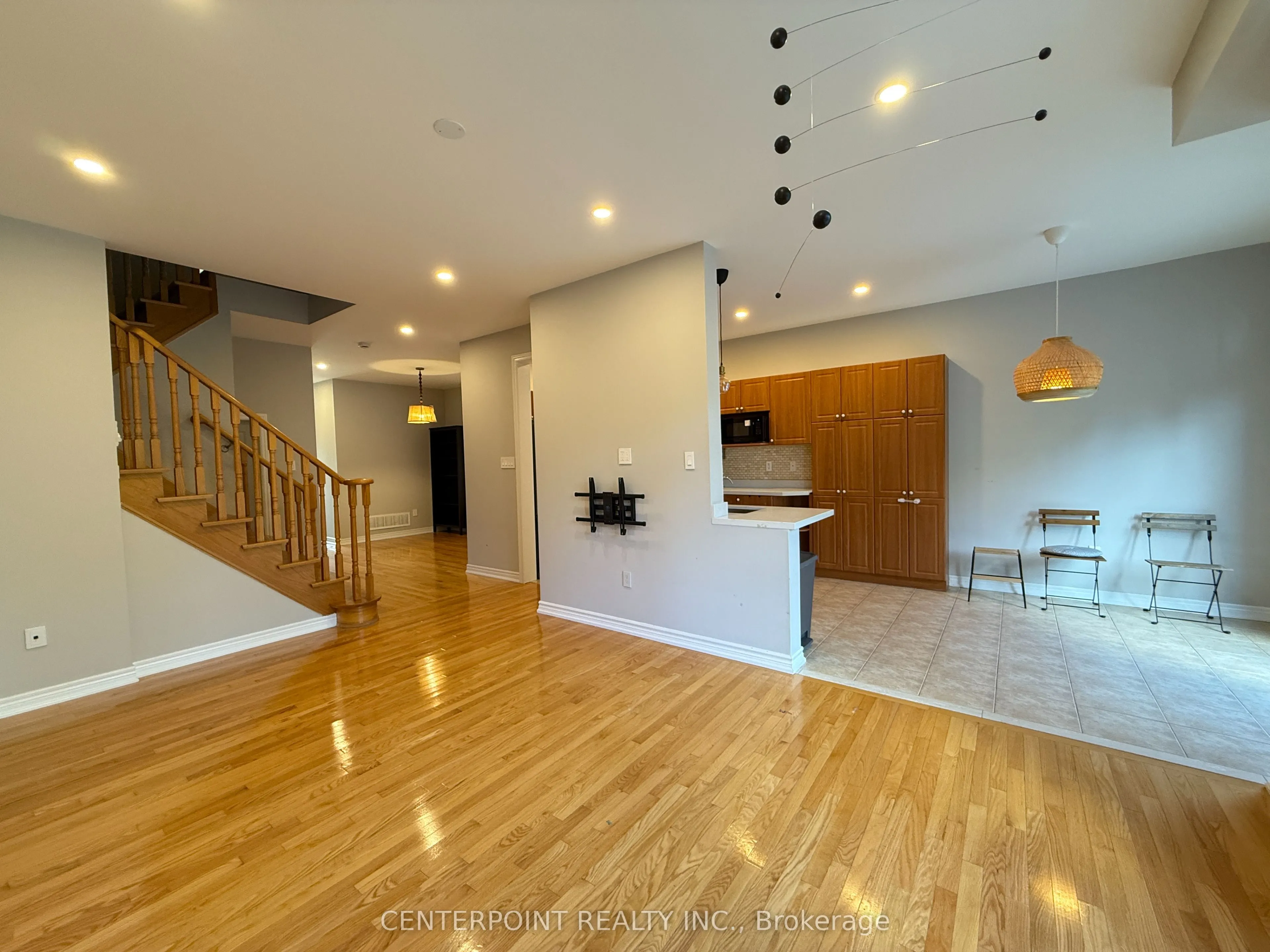 80 Gauguin Avenue