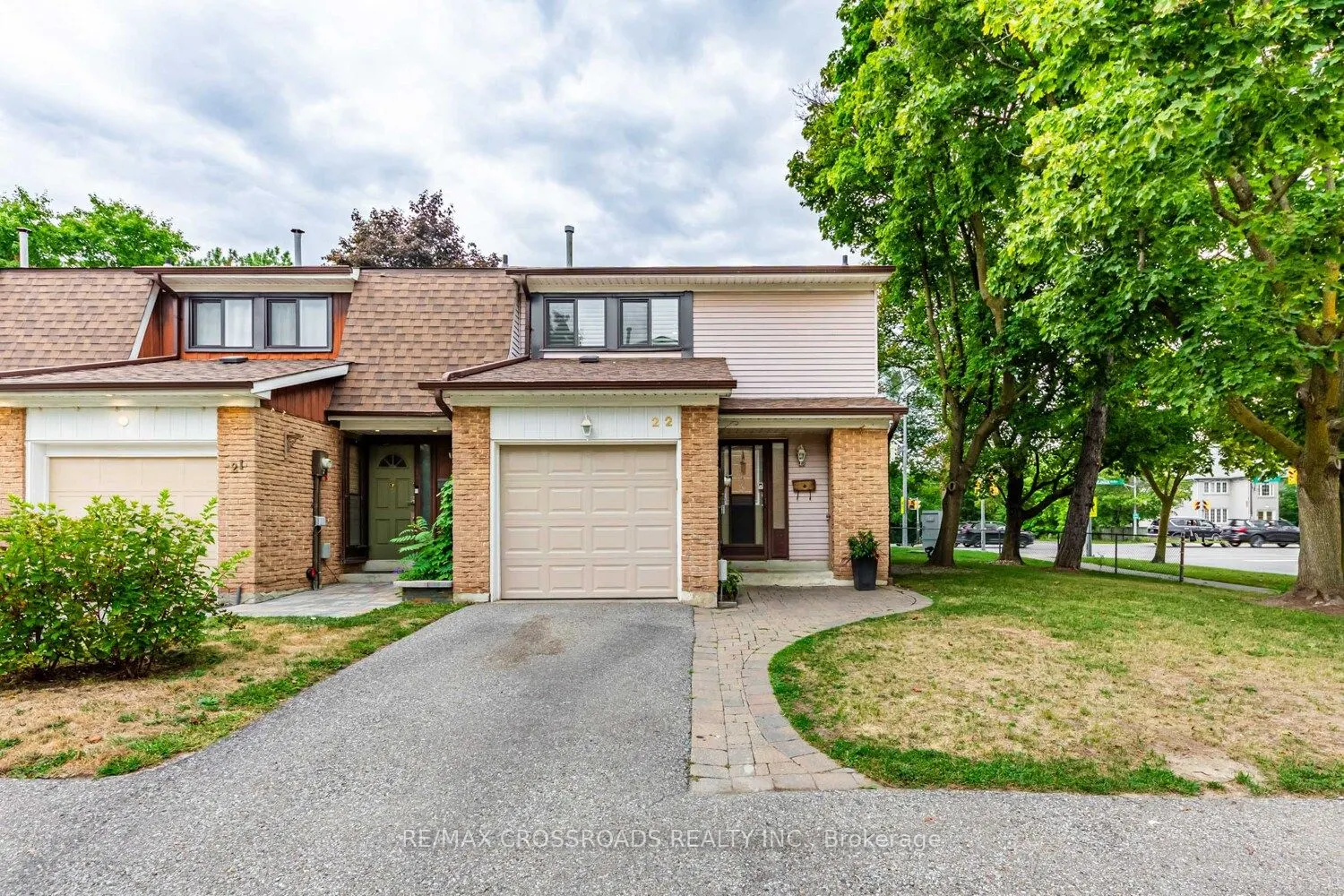 260 Avenue Avenue, #22