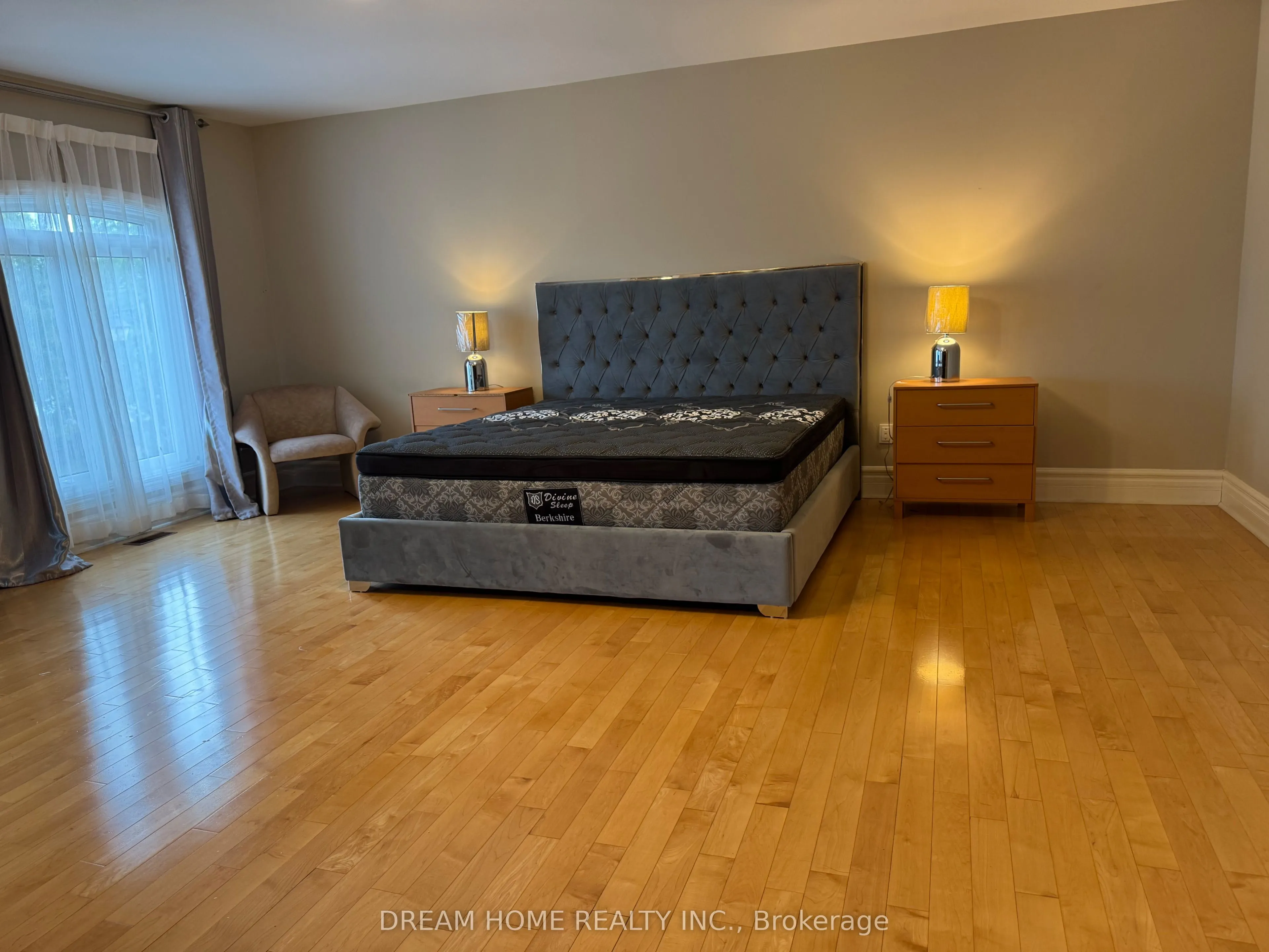 2 Cortina Court, #Side Unit