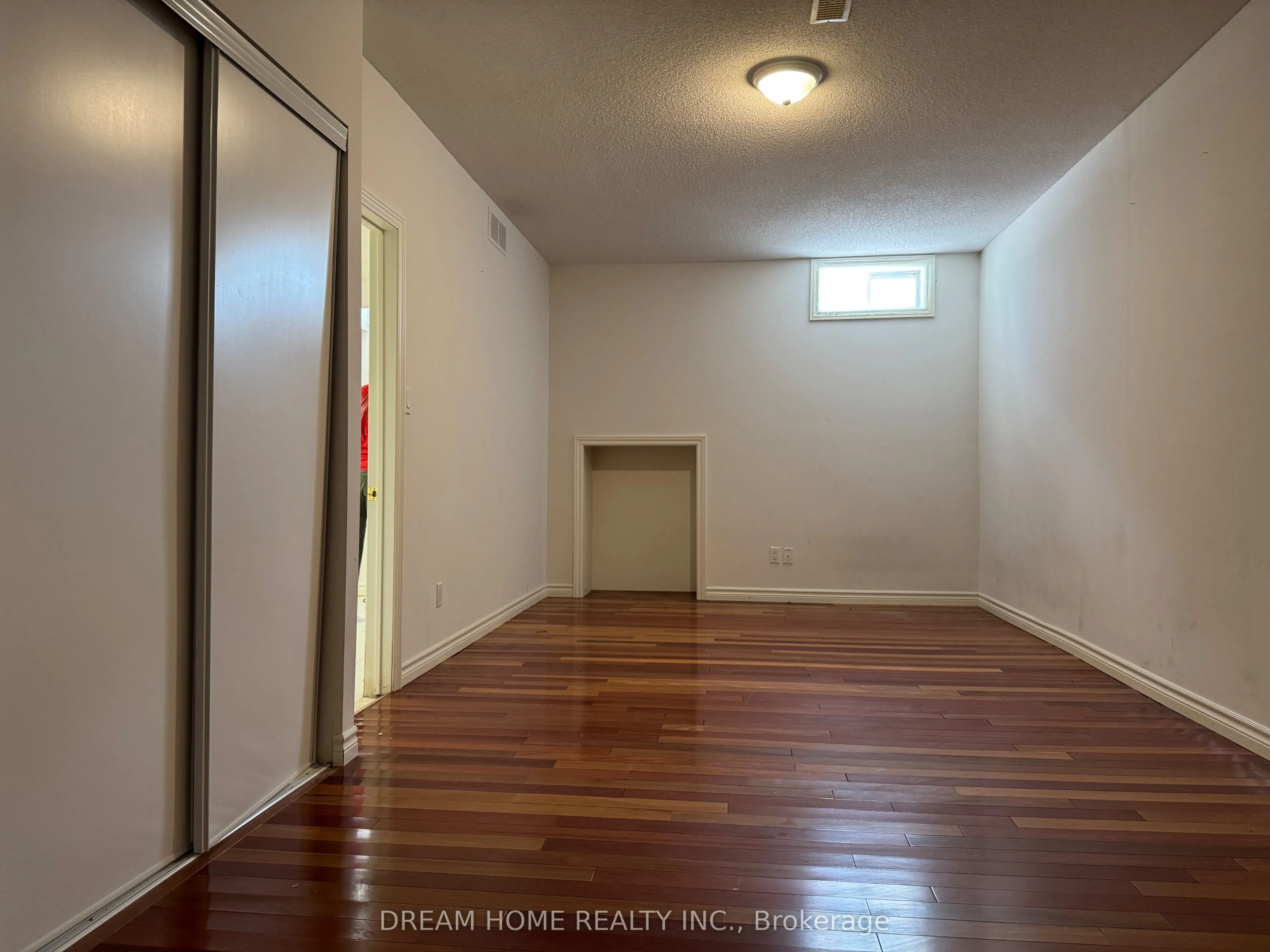 2 Cortina Court, #Side Unit
