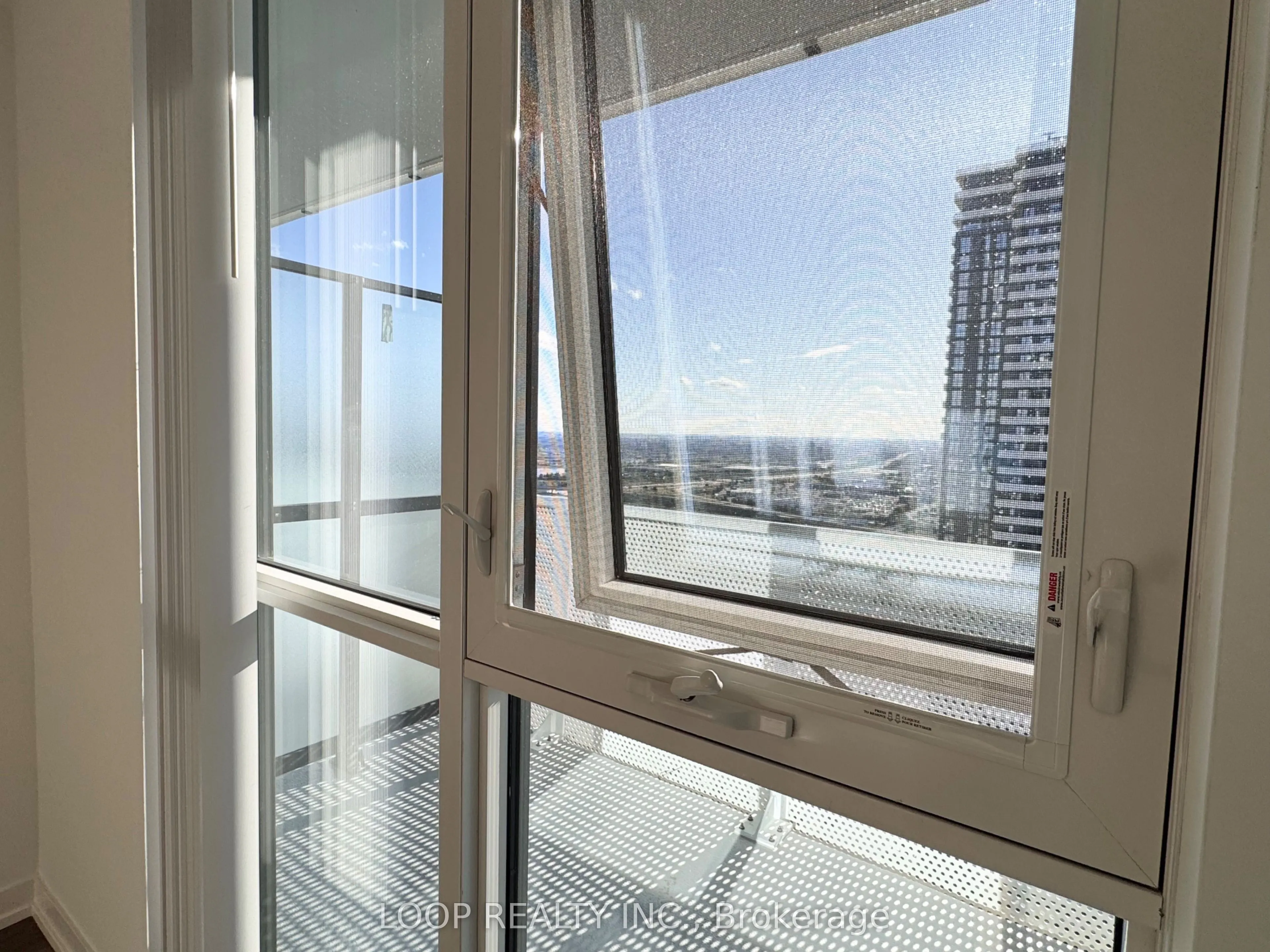 28 Interchange Way, #3901