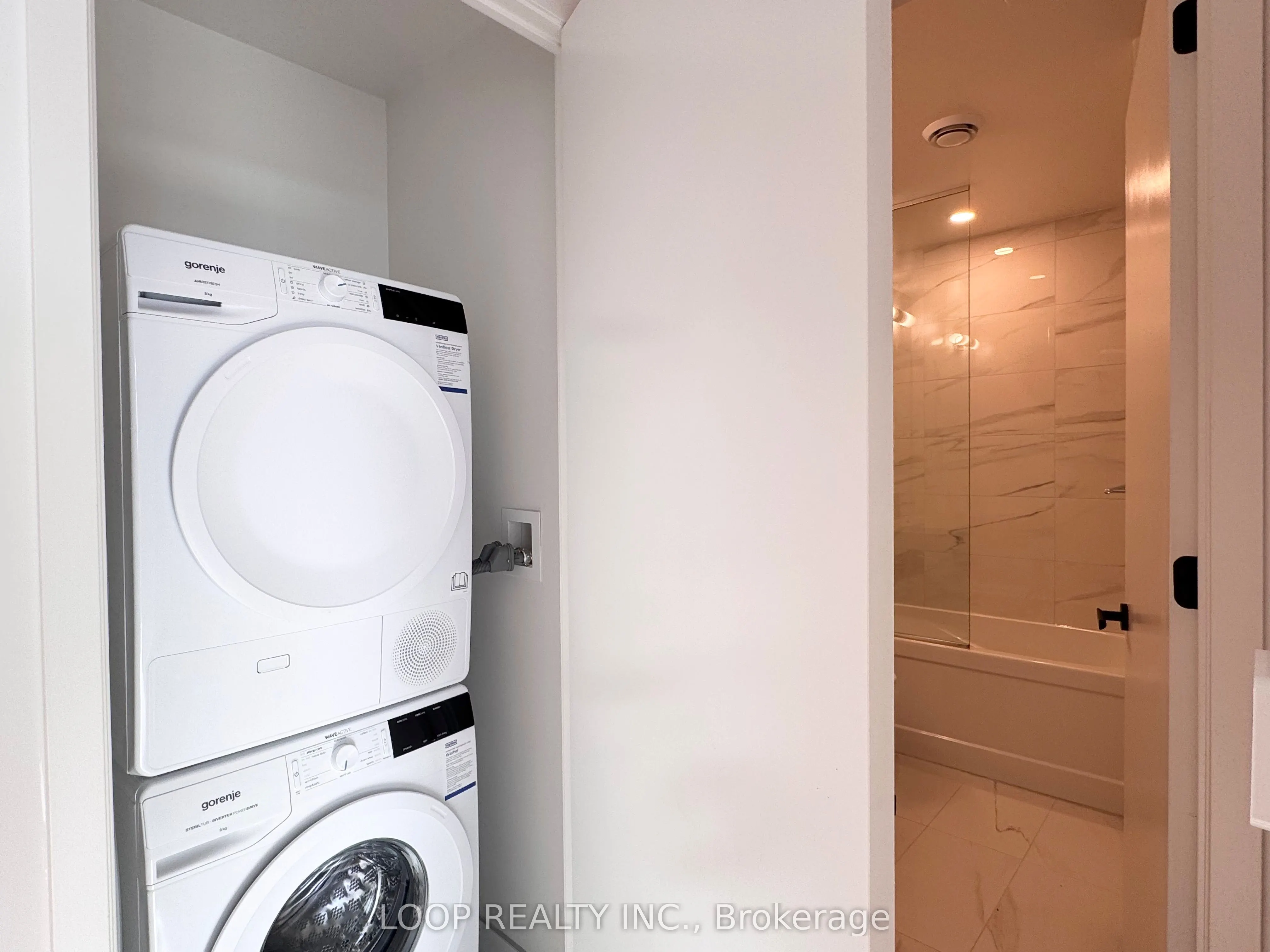 28 Interchange Way, #3901