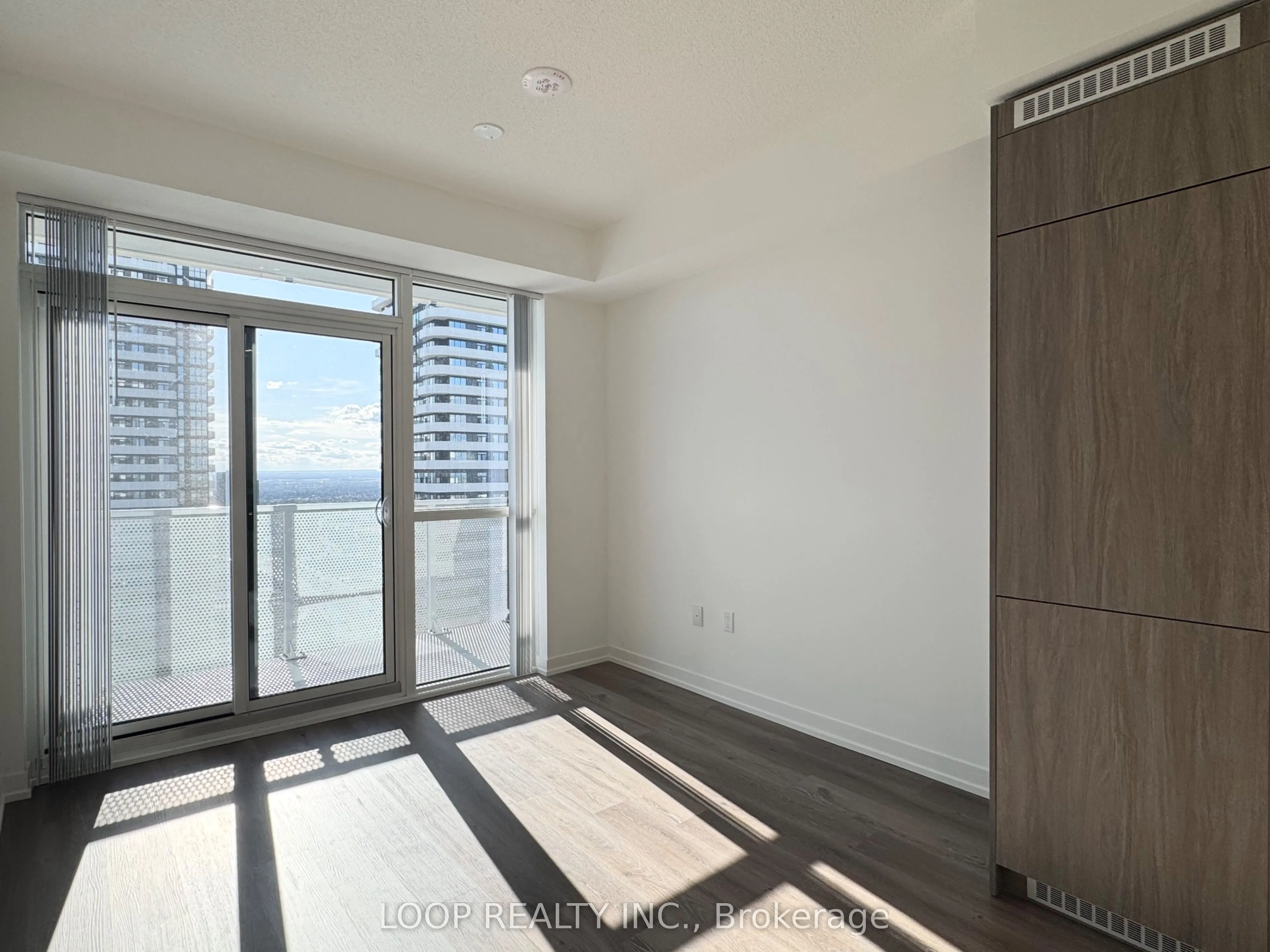 28 Interchange Way, #3901