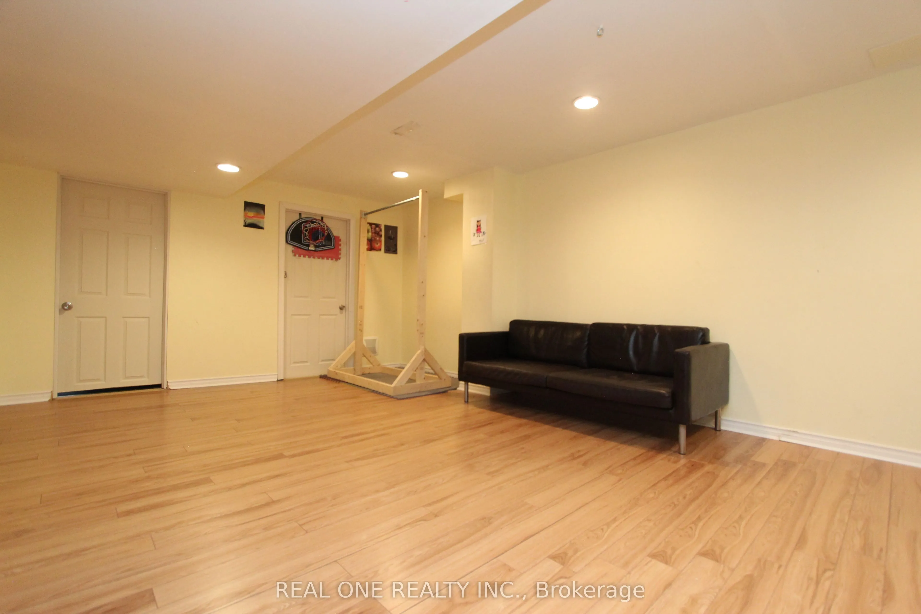 51 Forest Run Boulevard