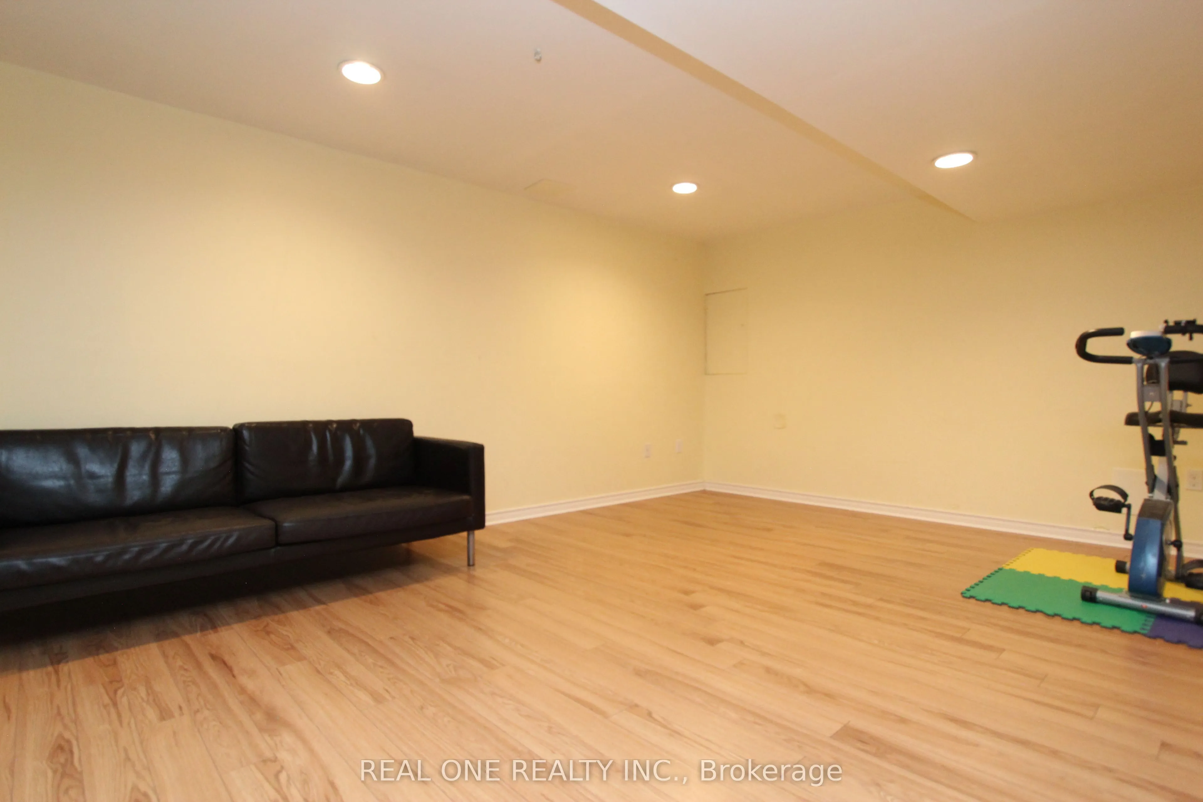 51 Forest Run Boulevard