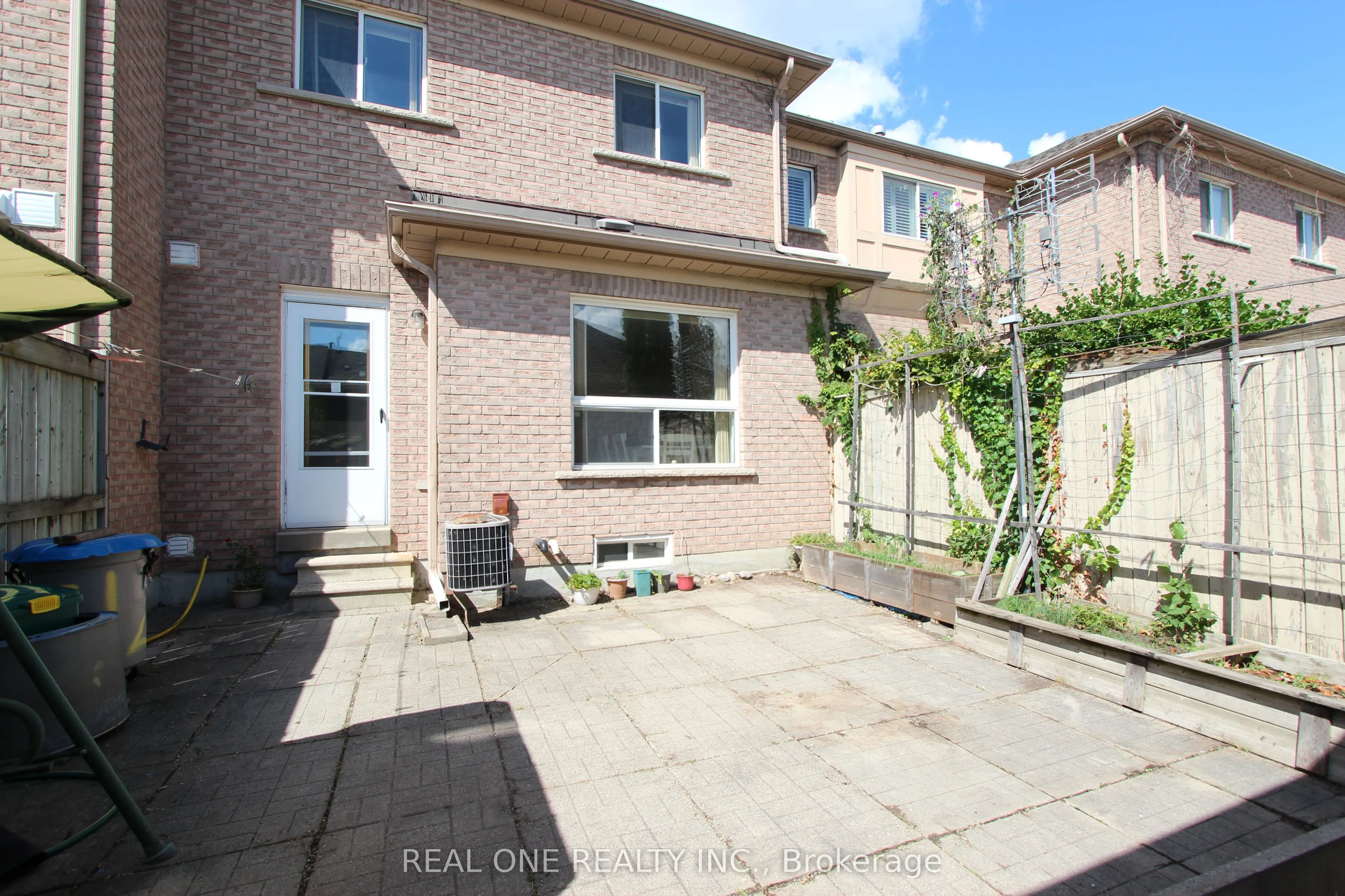 51 Forest Run Boulevard