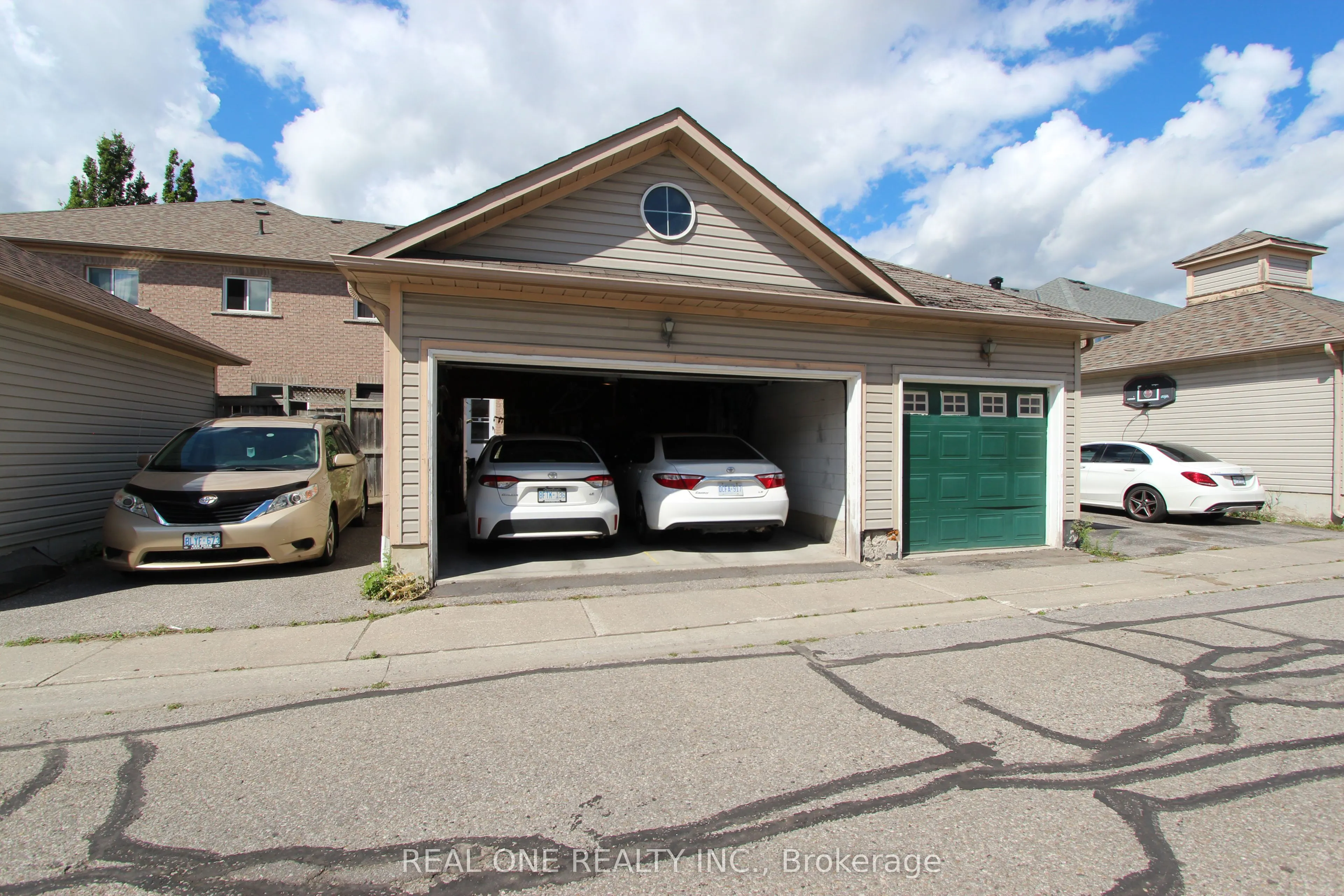 51 Forest Run Boulevard