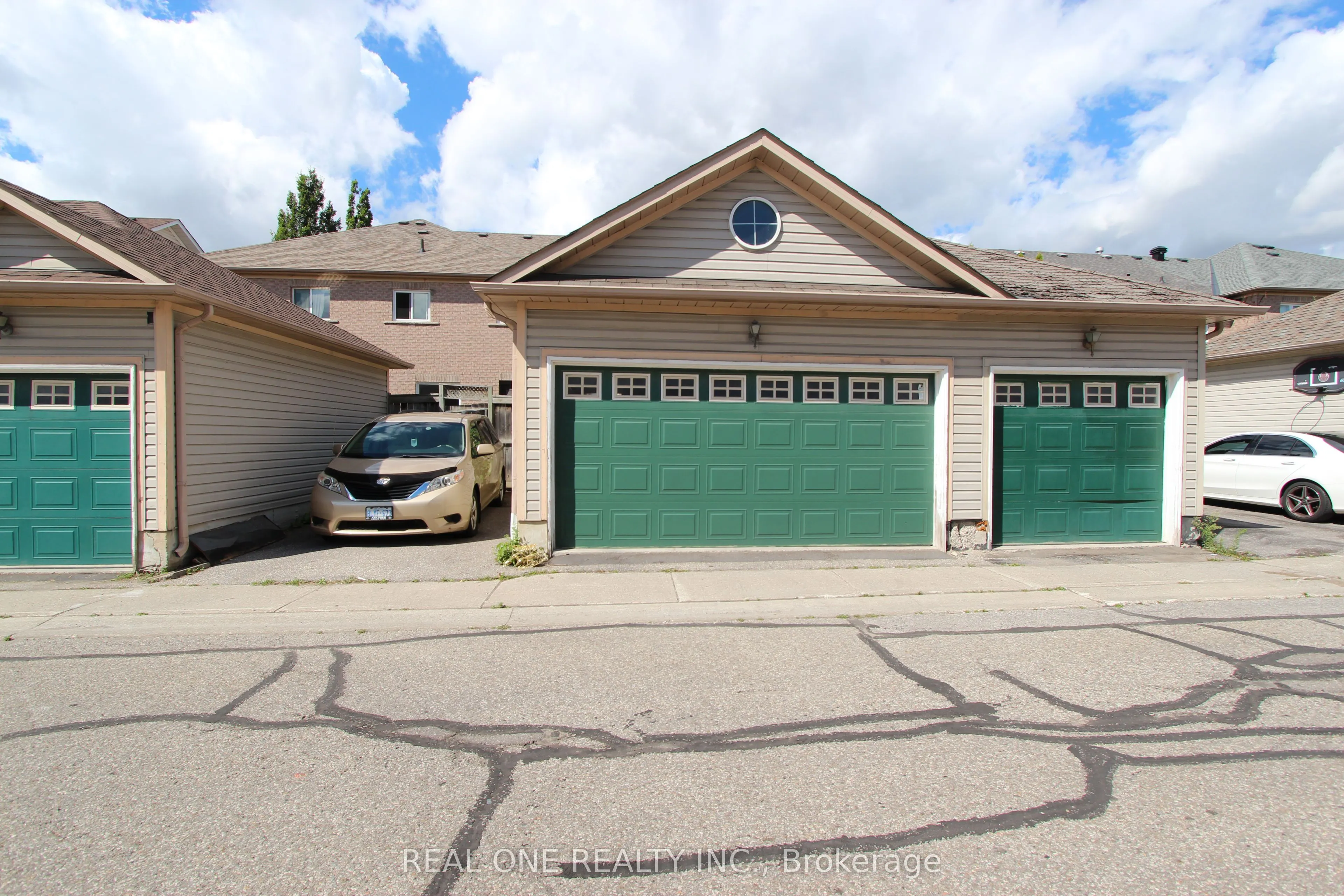 51 Forest Run Boulevard