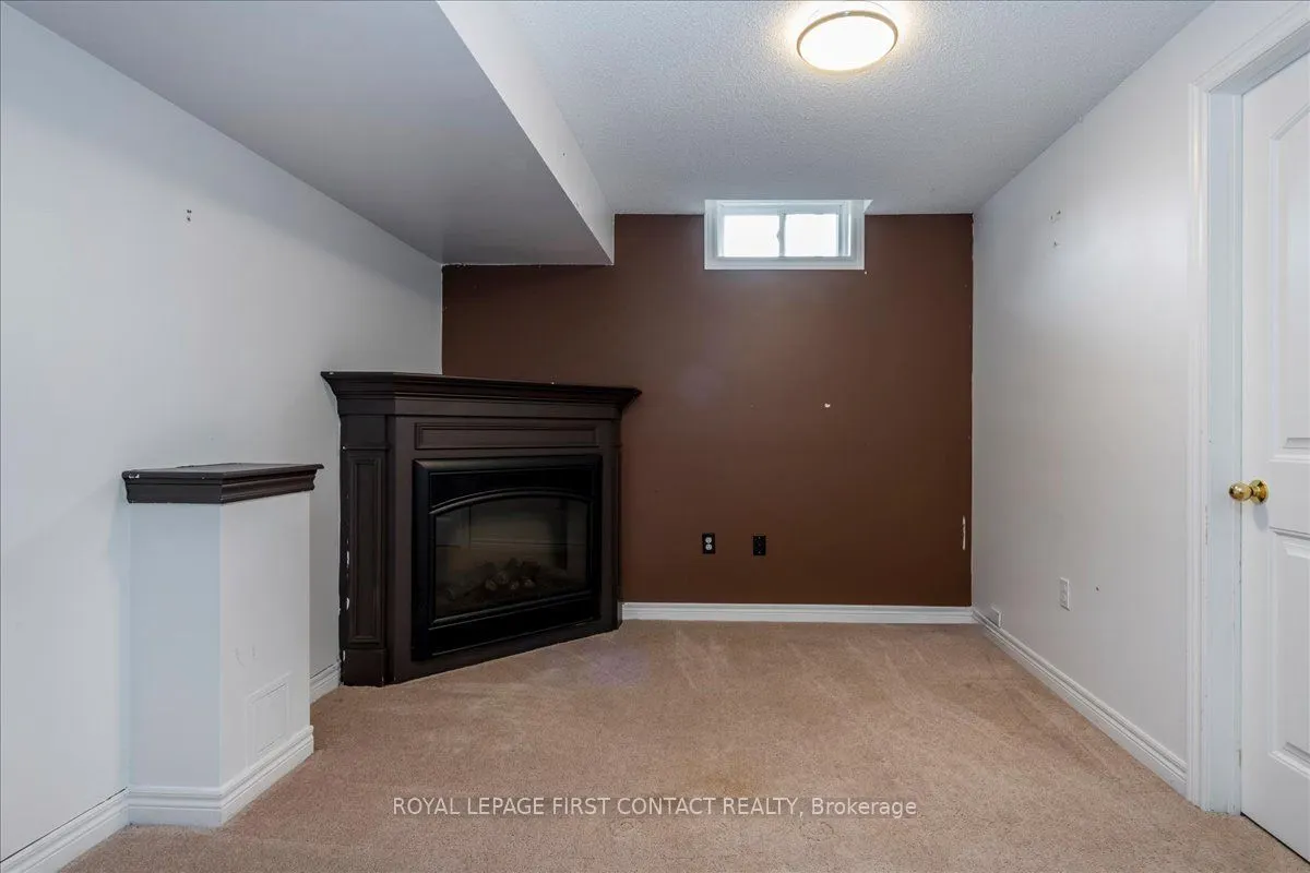 22 Admiral Crescent