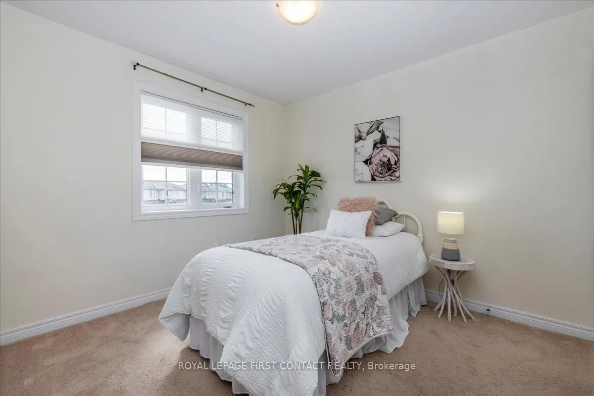 22 Admiral Crescent