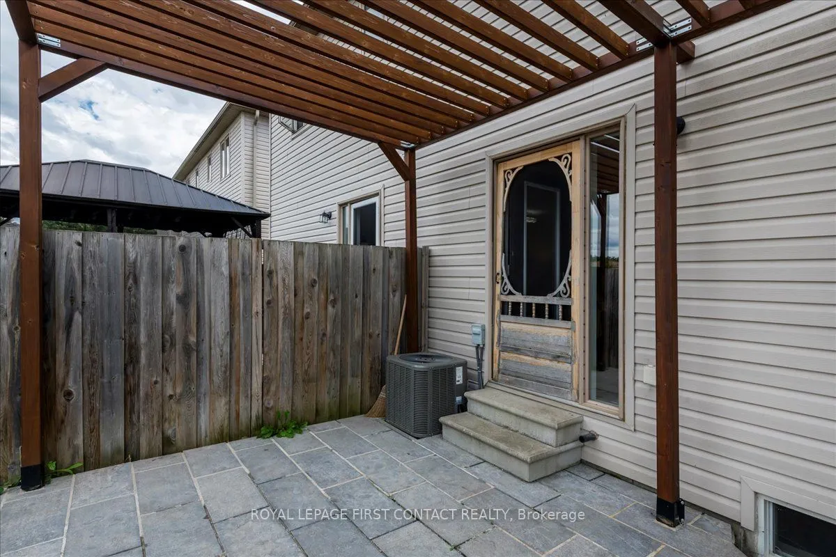 22 Admiral Crescent