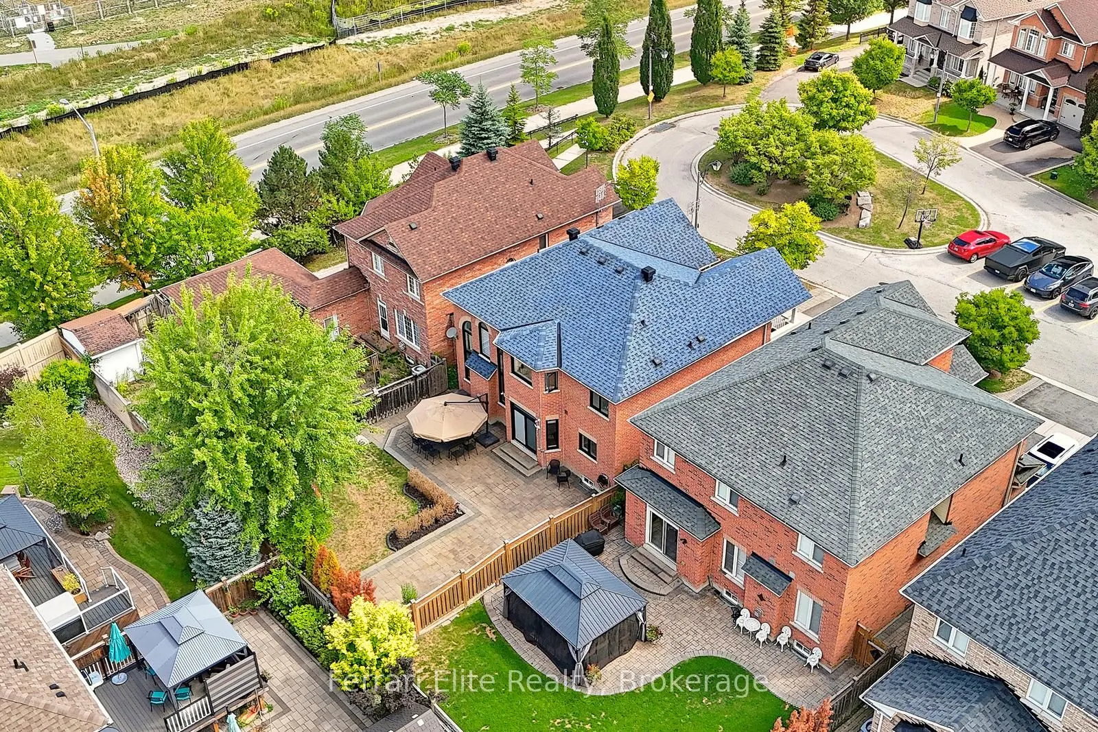 16 Amos Court