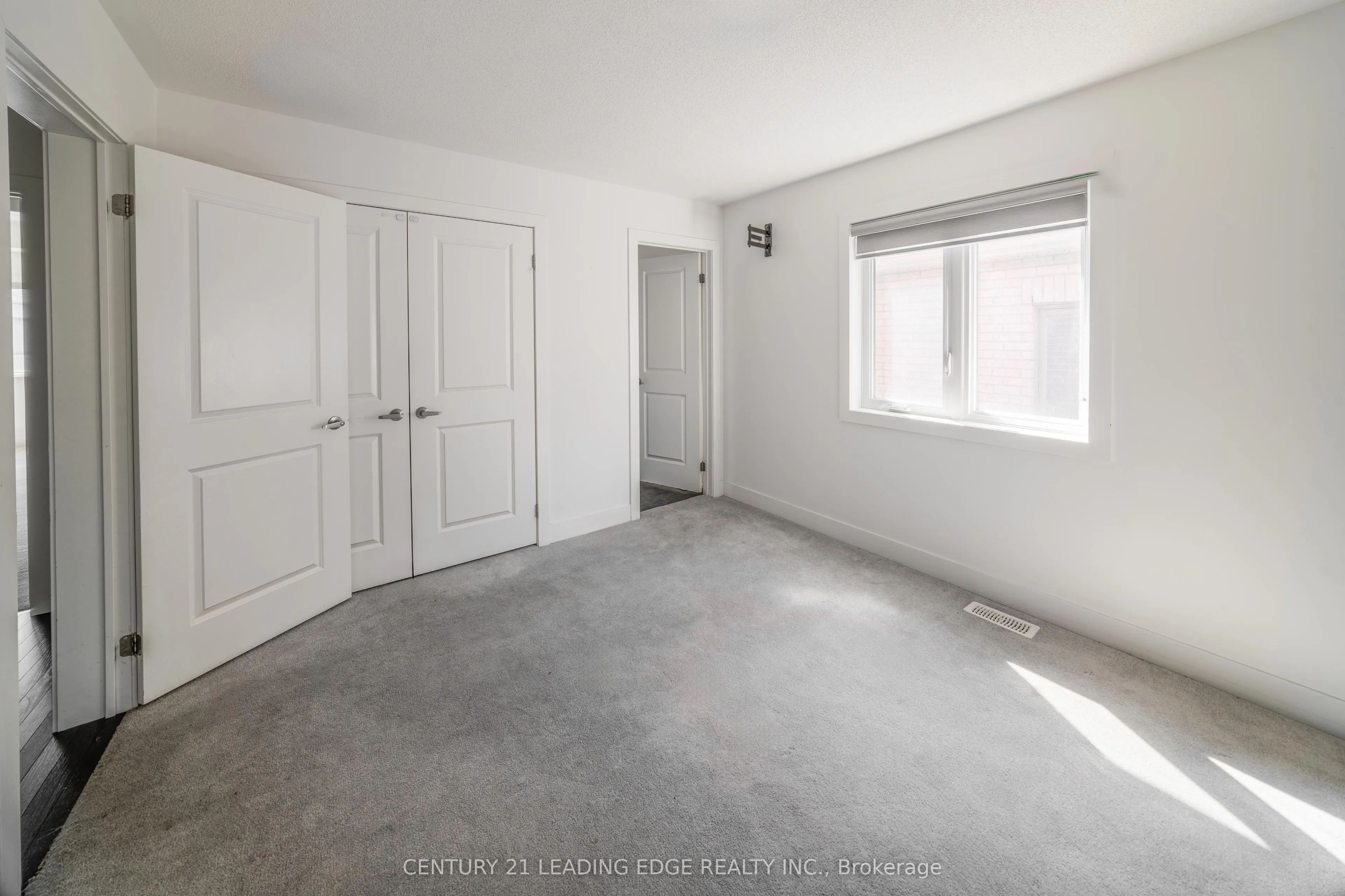 77 Kentledge Avenue