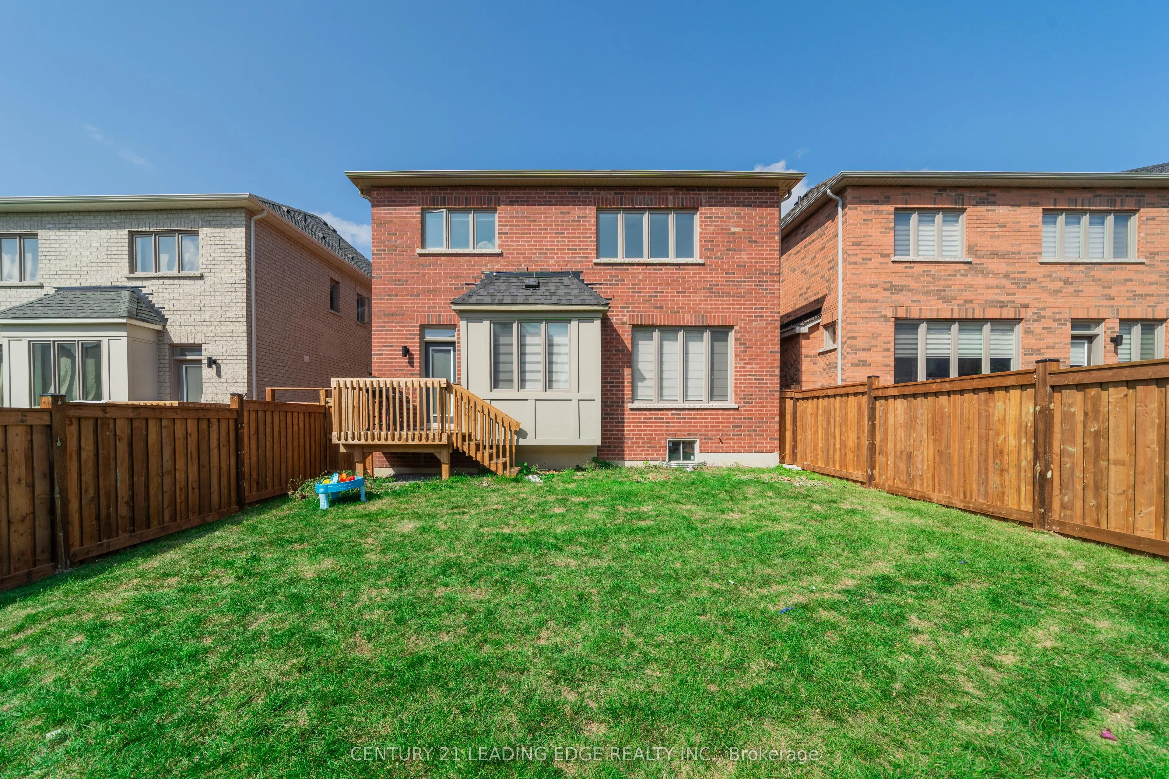 77 Kentledge Avenue