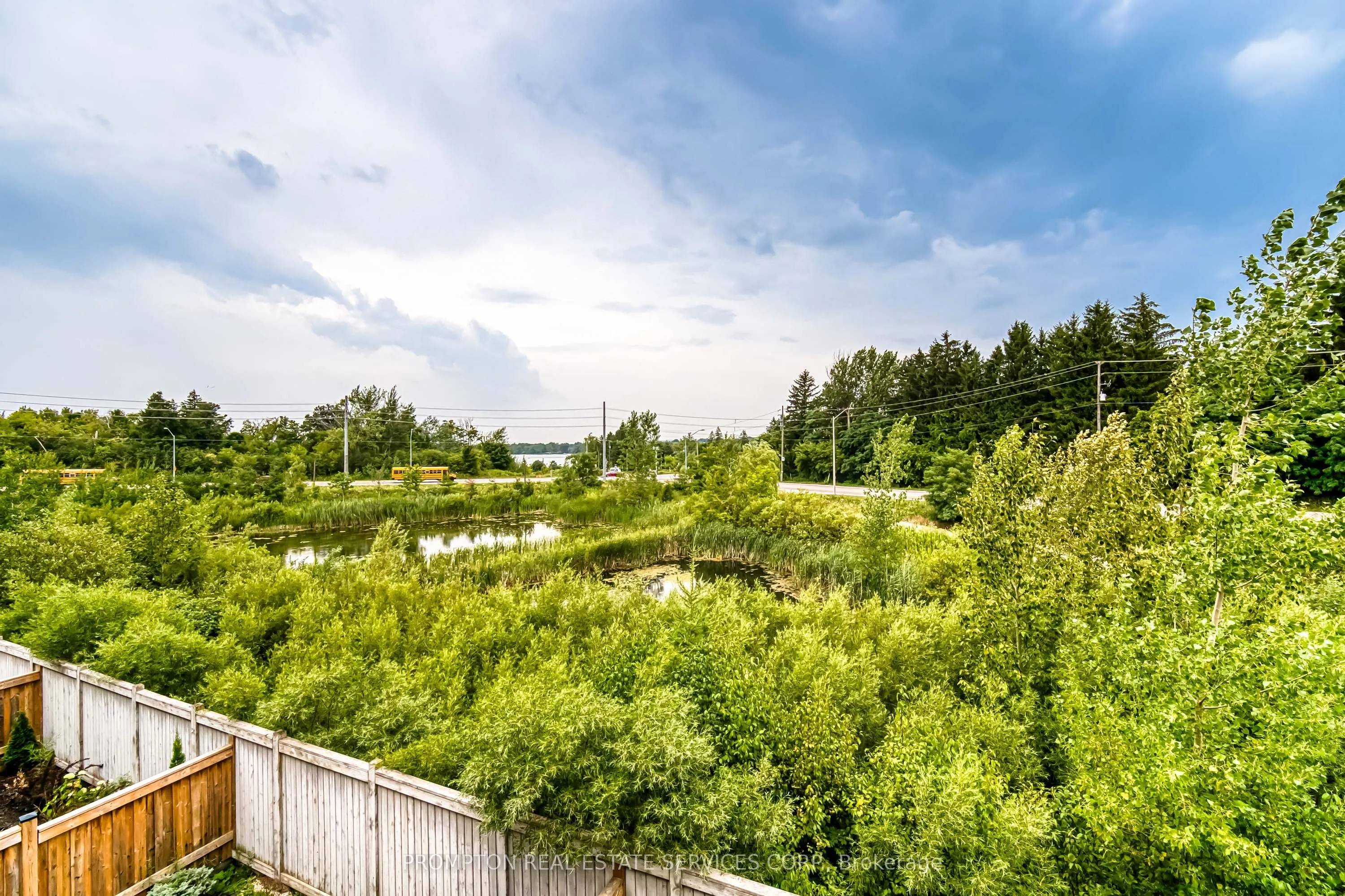 48 Helliwell Crescent