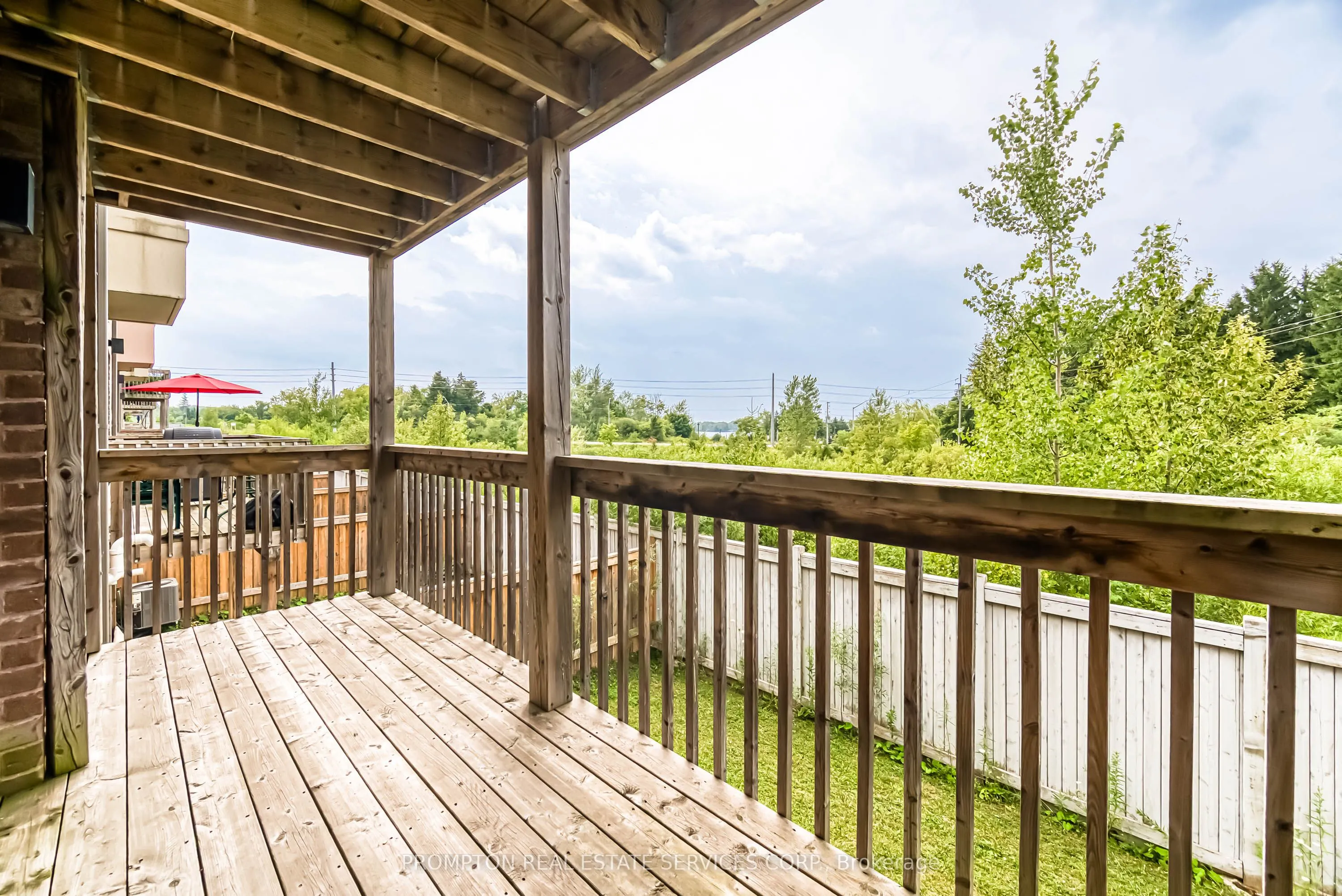 48 Helliwell Crescent