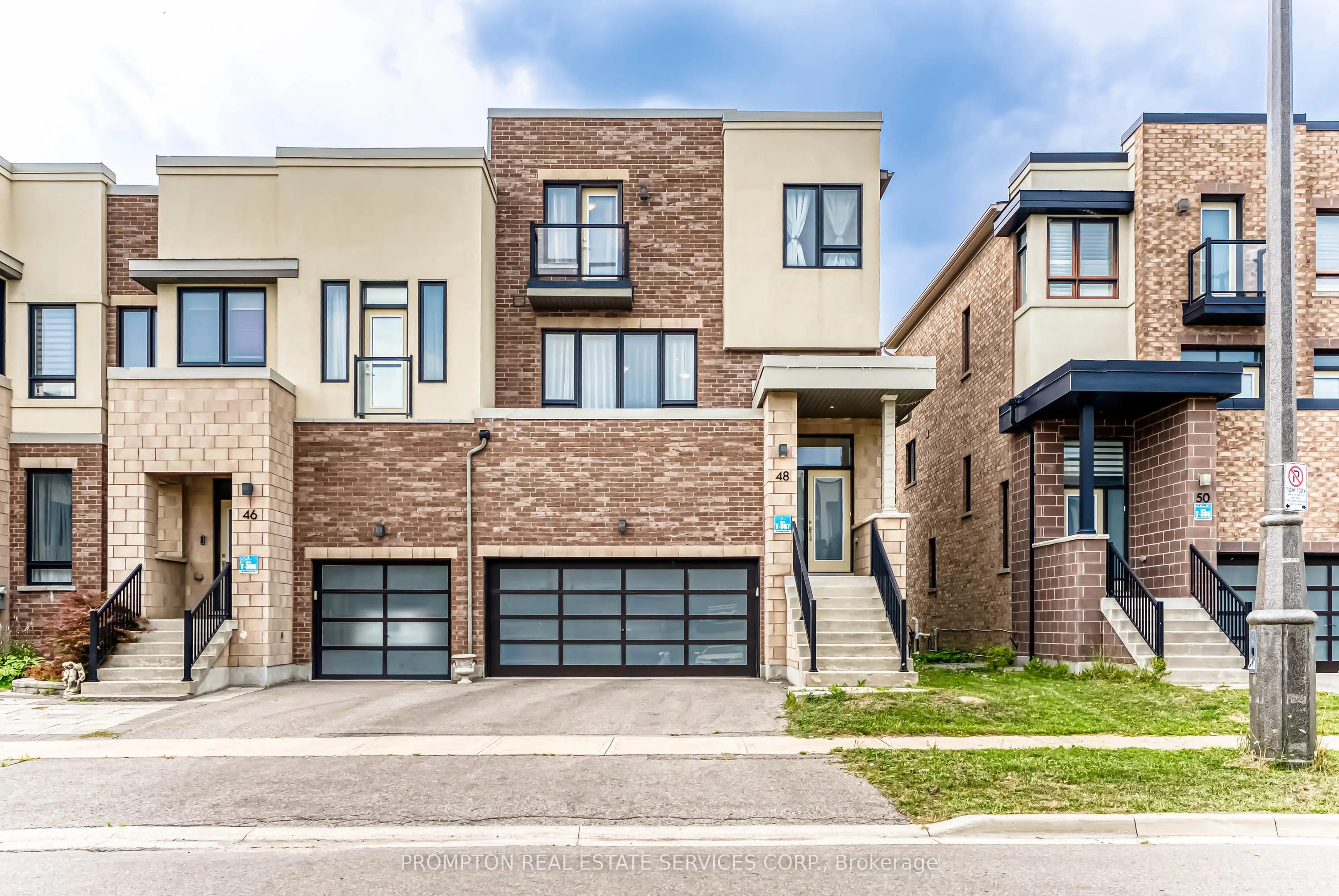48 Helliwell Crescent