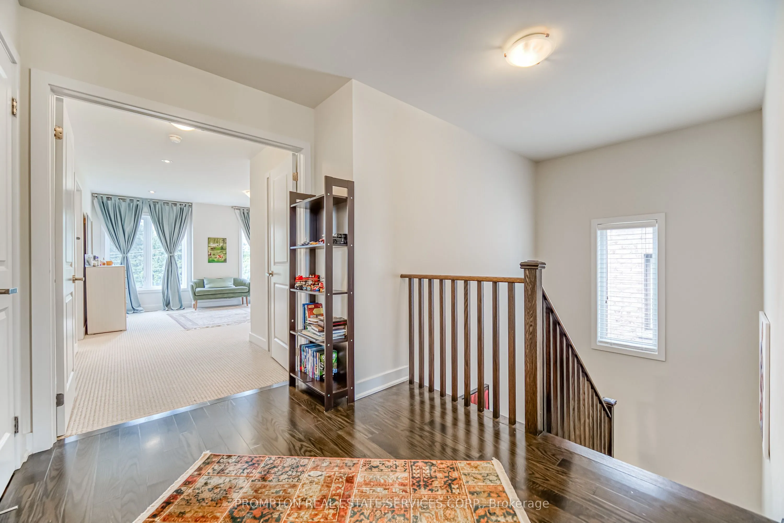 48 Helliwell Crescent