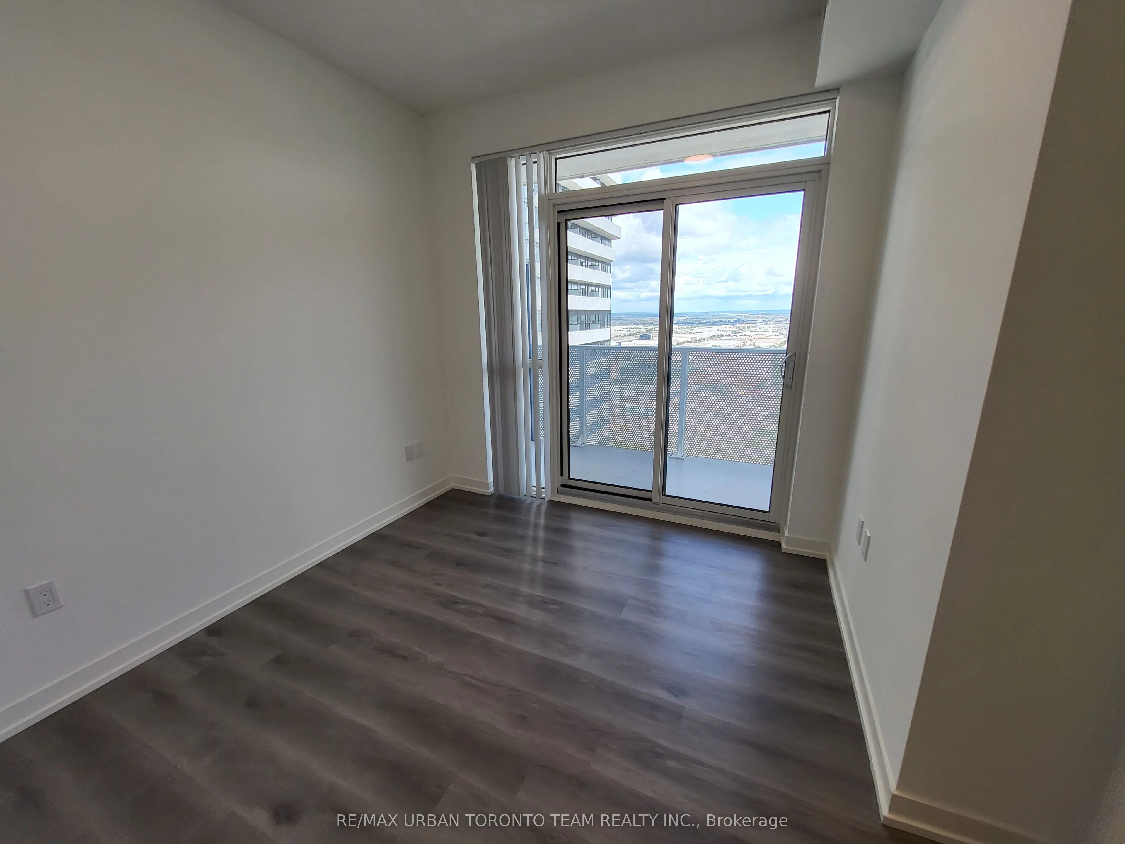 28 Interchange Way, #3905