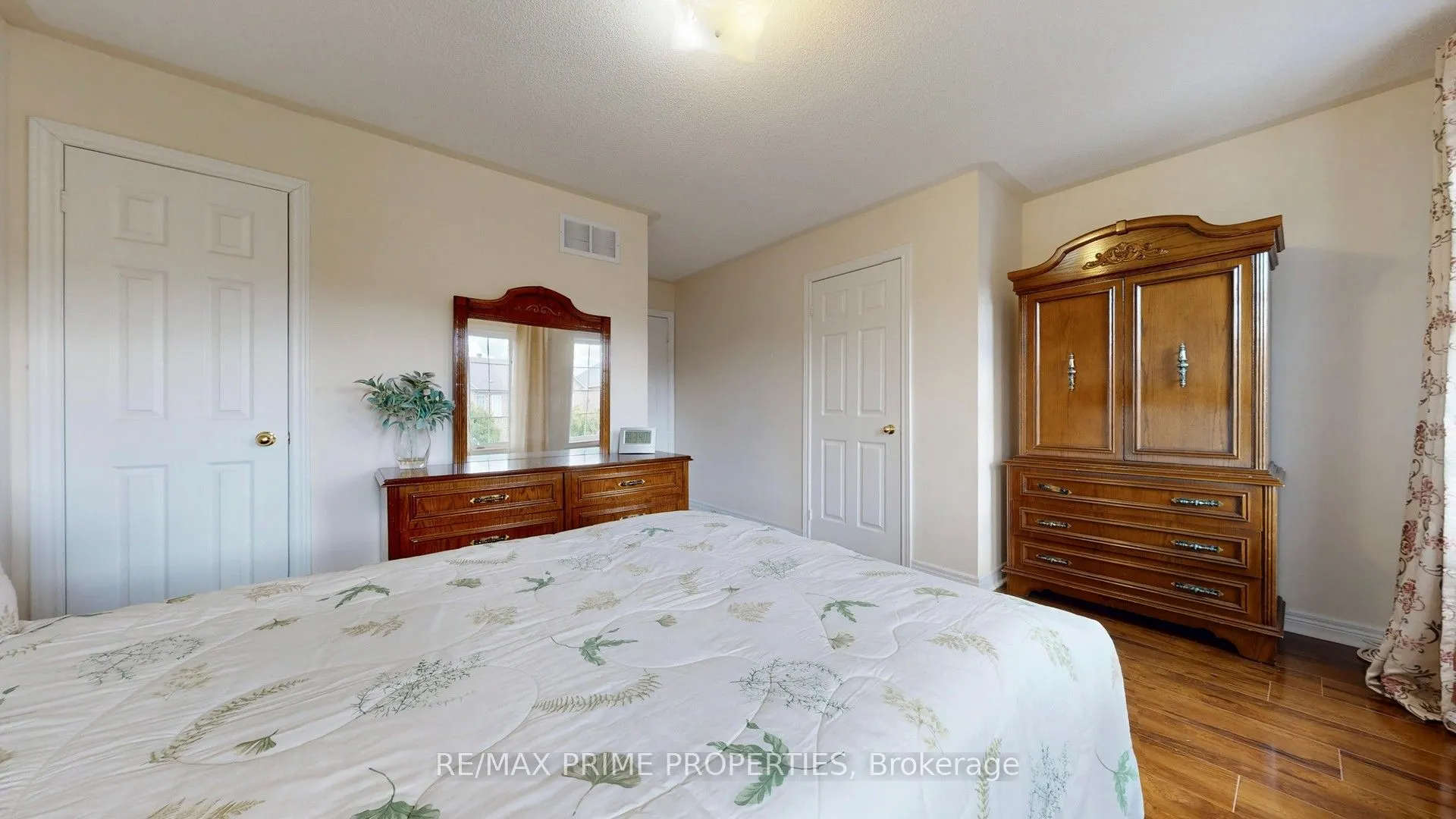 49 Rembrandt Drive