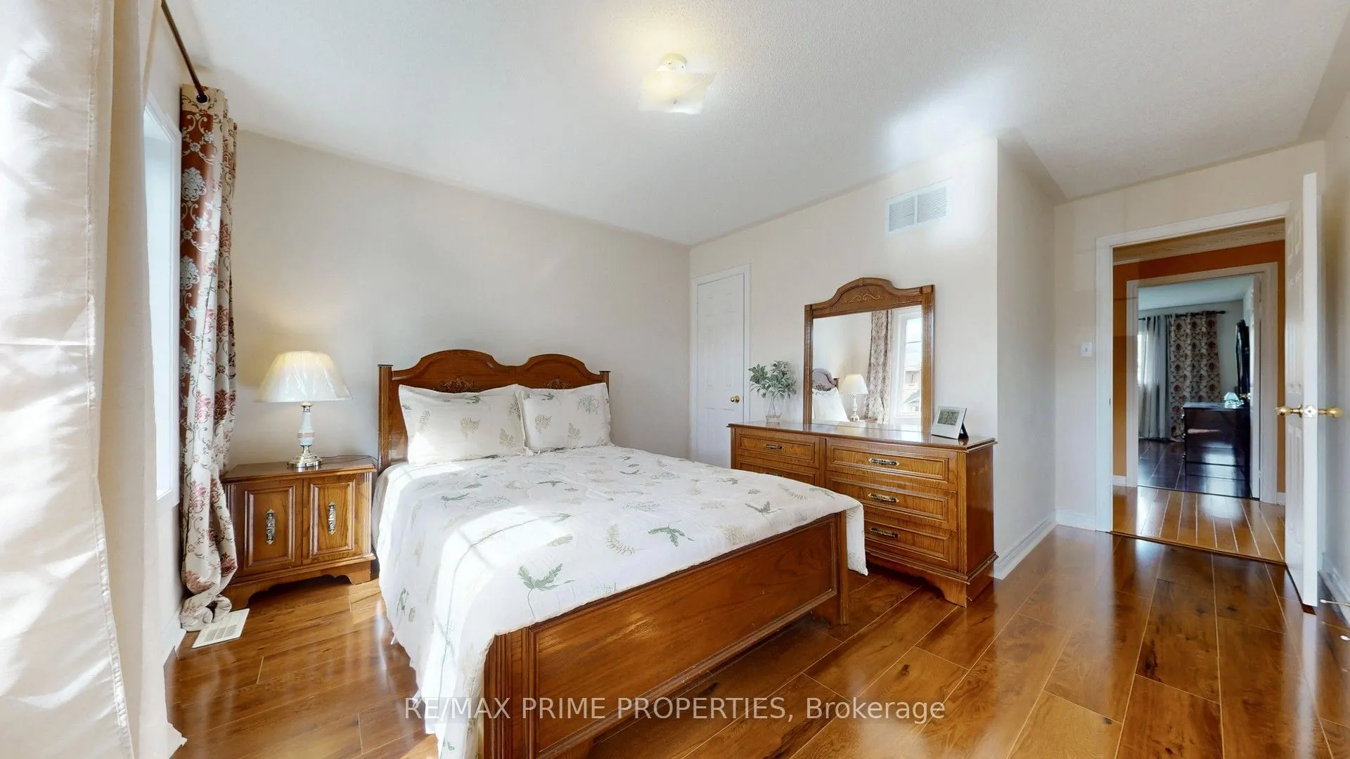 49 Rembrandt Drive