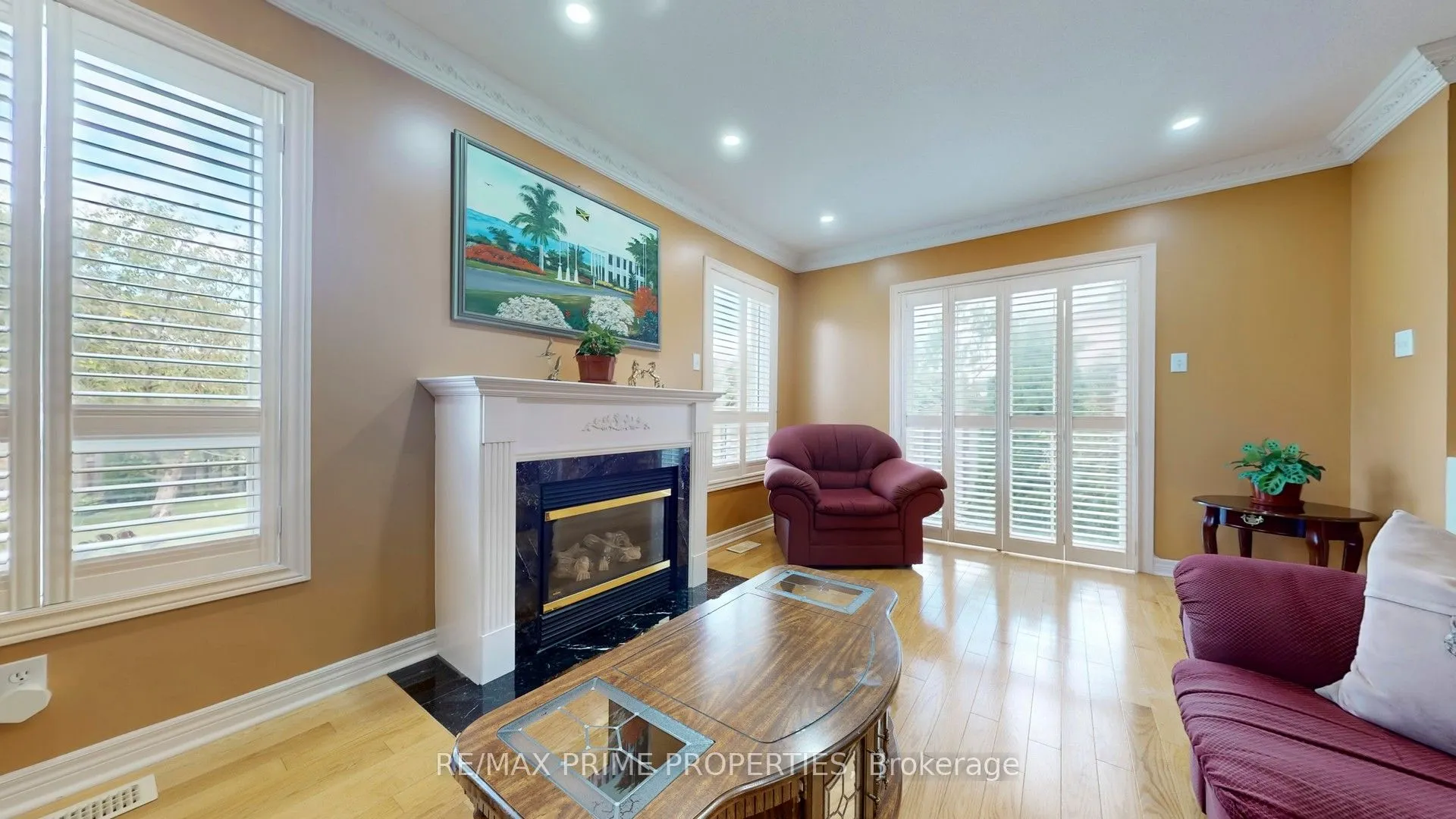 49 Rembrandt Drive