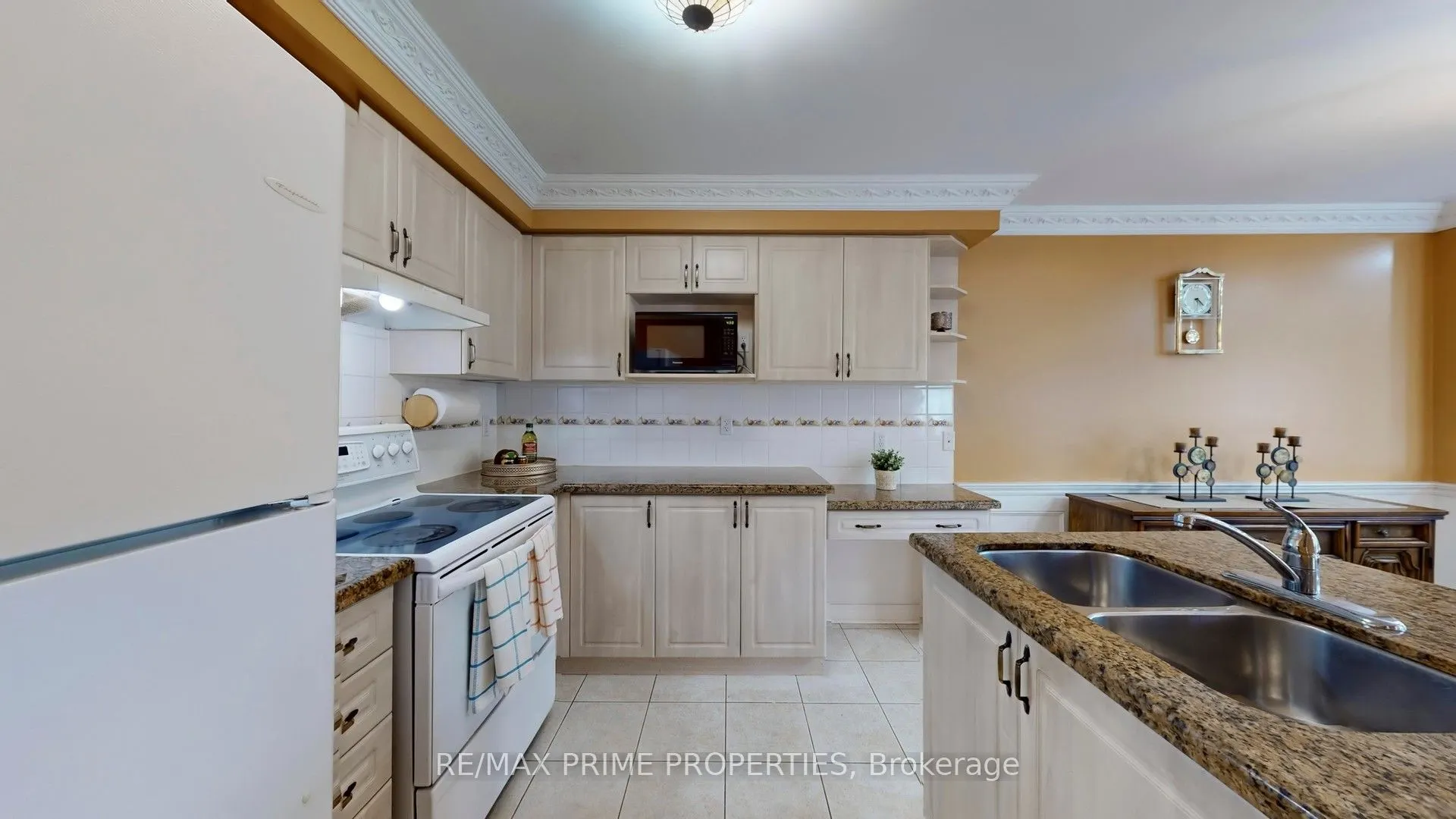 49 Rembrandt Drive