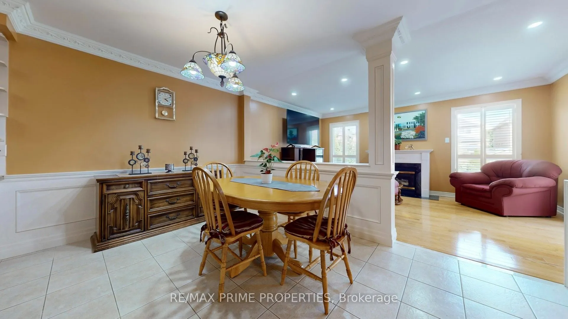 49 Rembrandt Drive