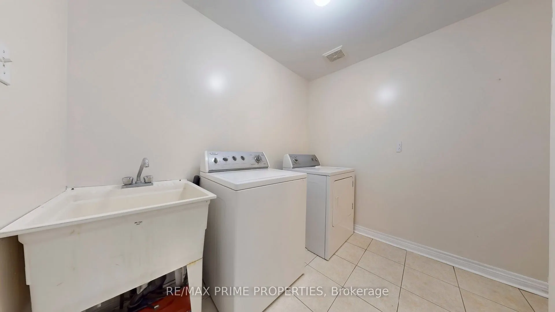 49 Rembrandt Drive