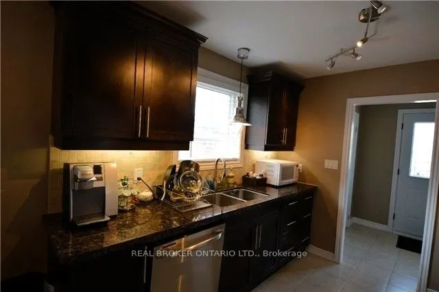 710 Sunnypoint Drive, #Main Fl