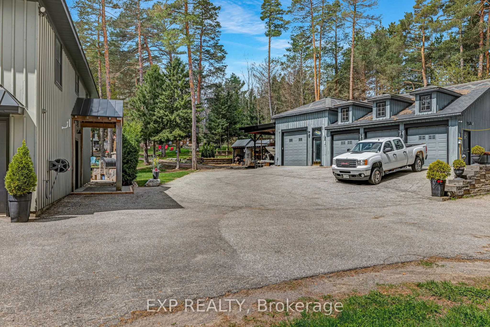 4580 Concession 6 Road