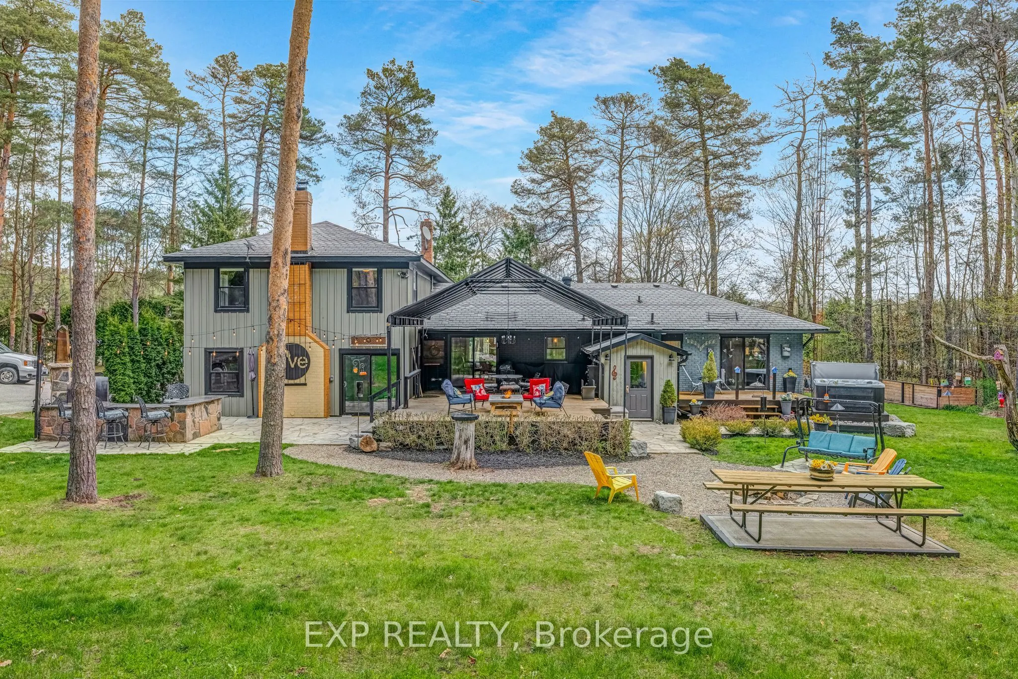 4580 Concession 6 Road